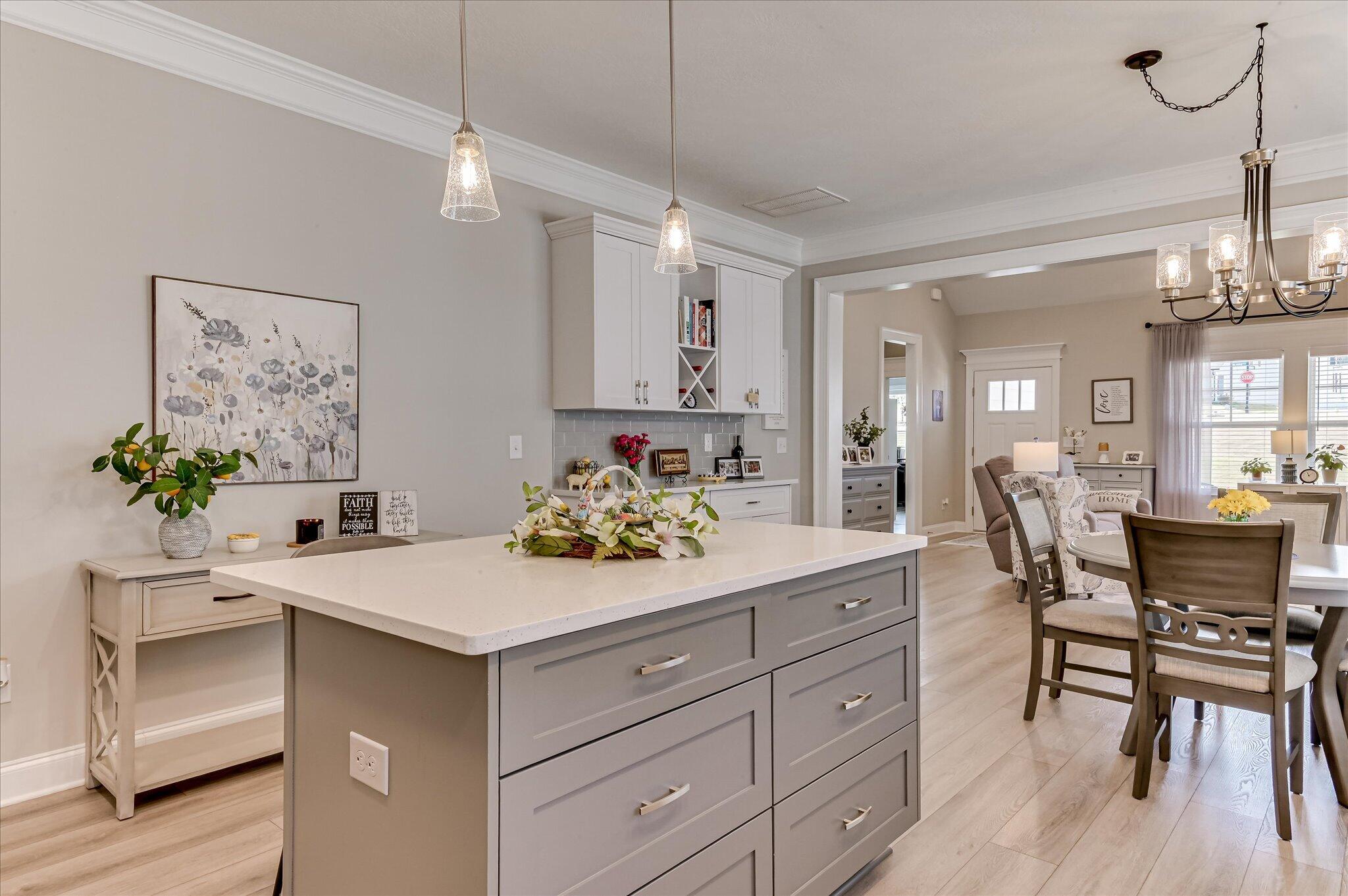932 Sandpiper Crossing