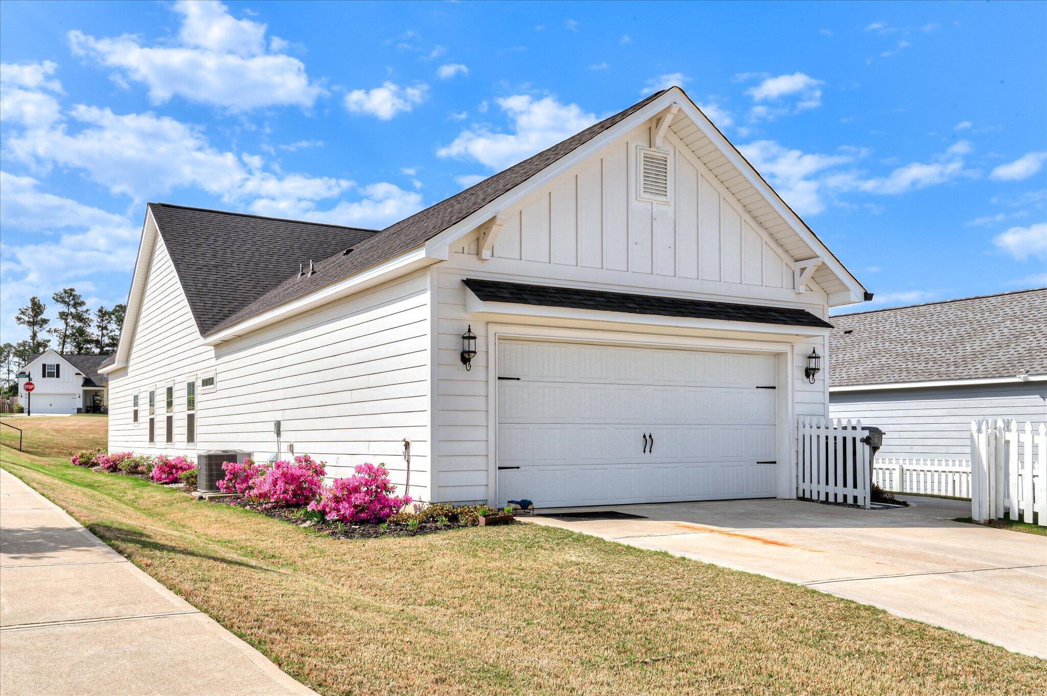 932 Sandpiper Crossing