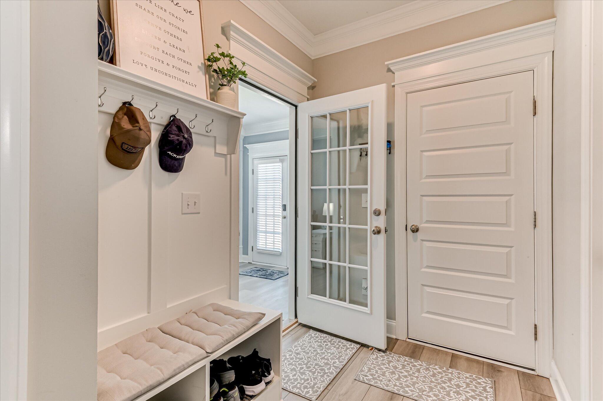 932 Sandpiper Crossing