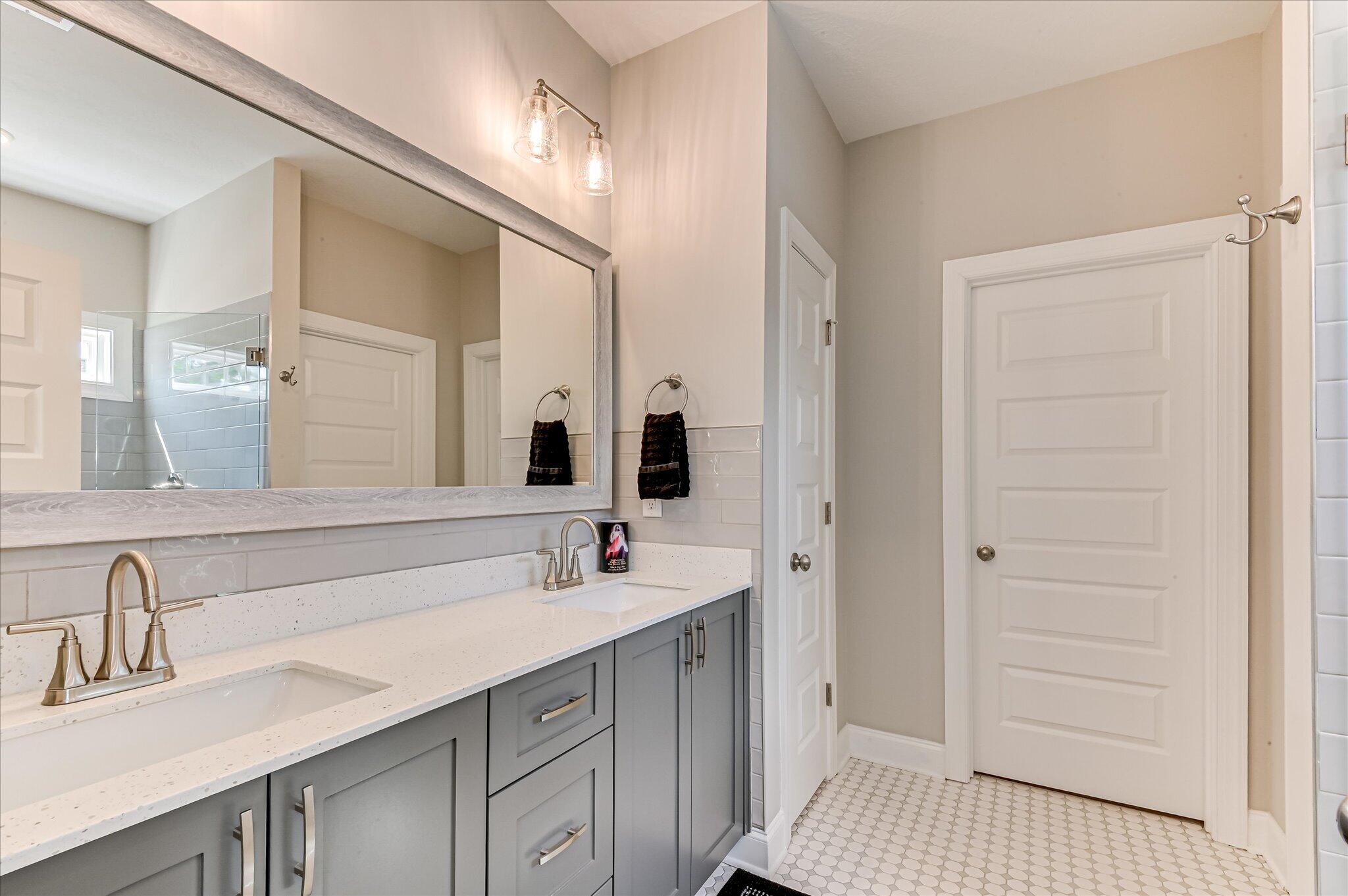 932 Sandpiper Crossing