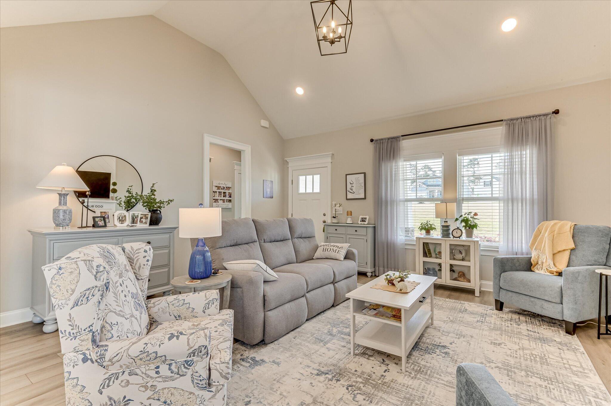 932 Sandpiper Crossing