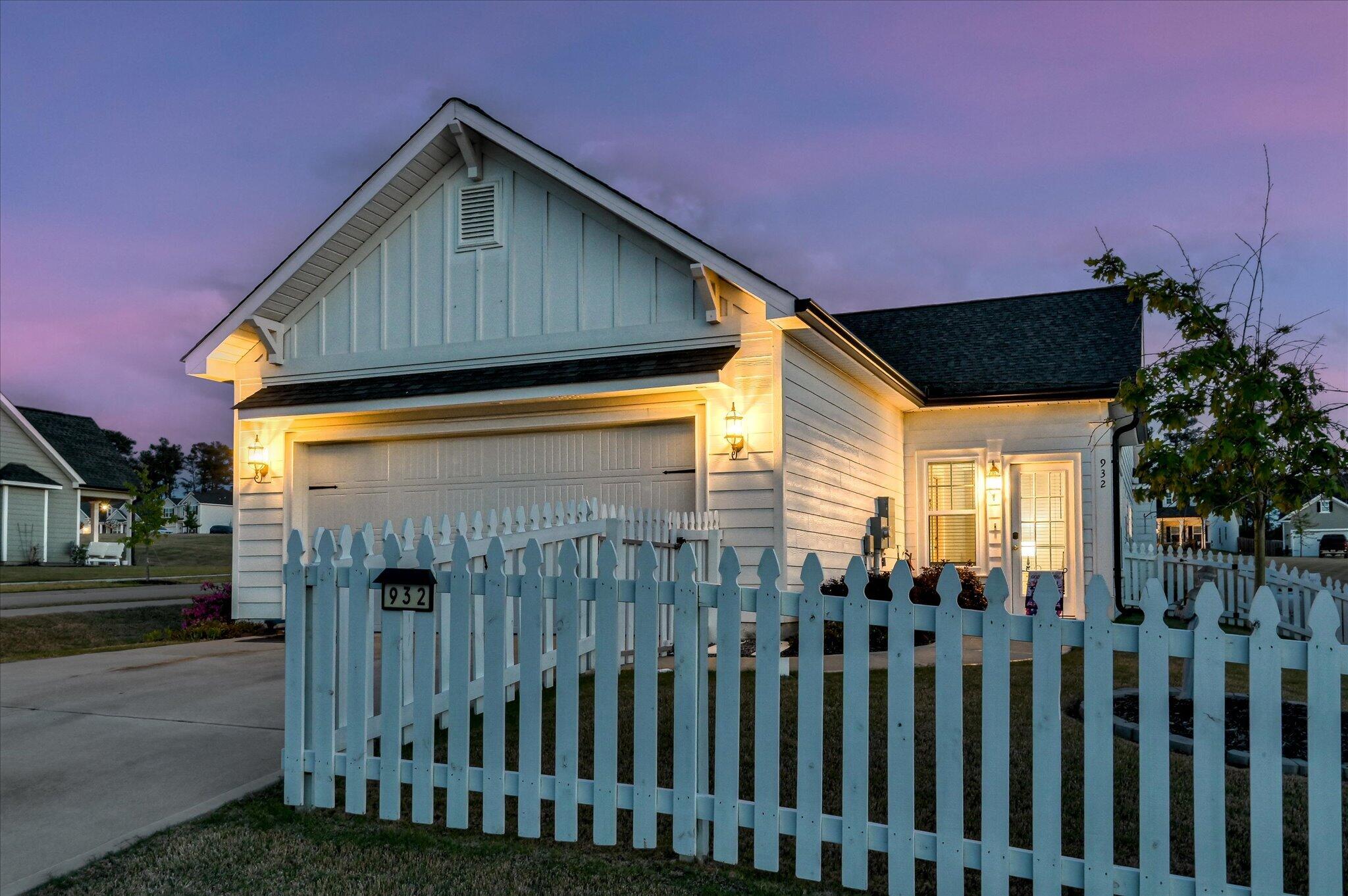 932 Sandpiper Crossing