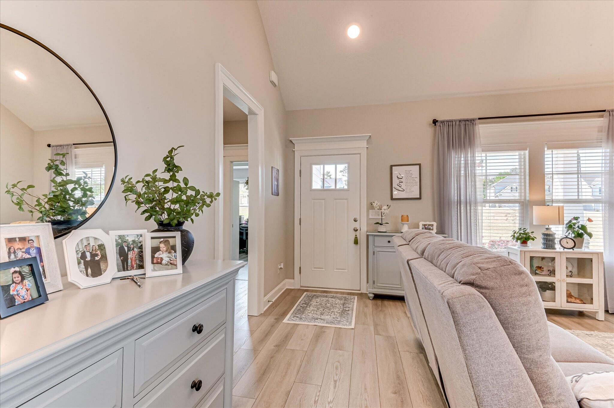 932 Sandpiper Crossing