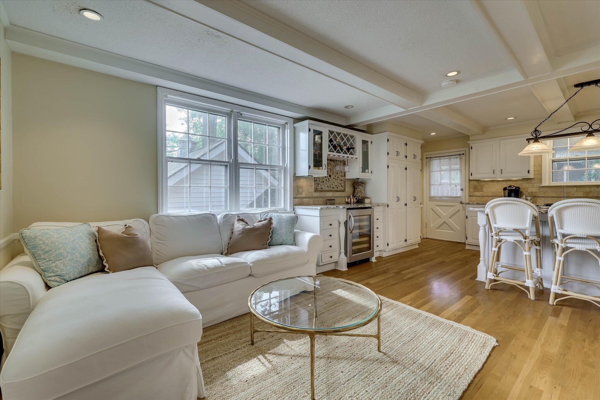 802 Hickman Road
