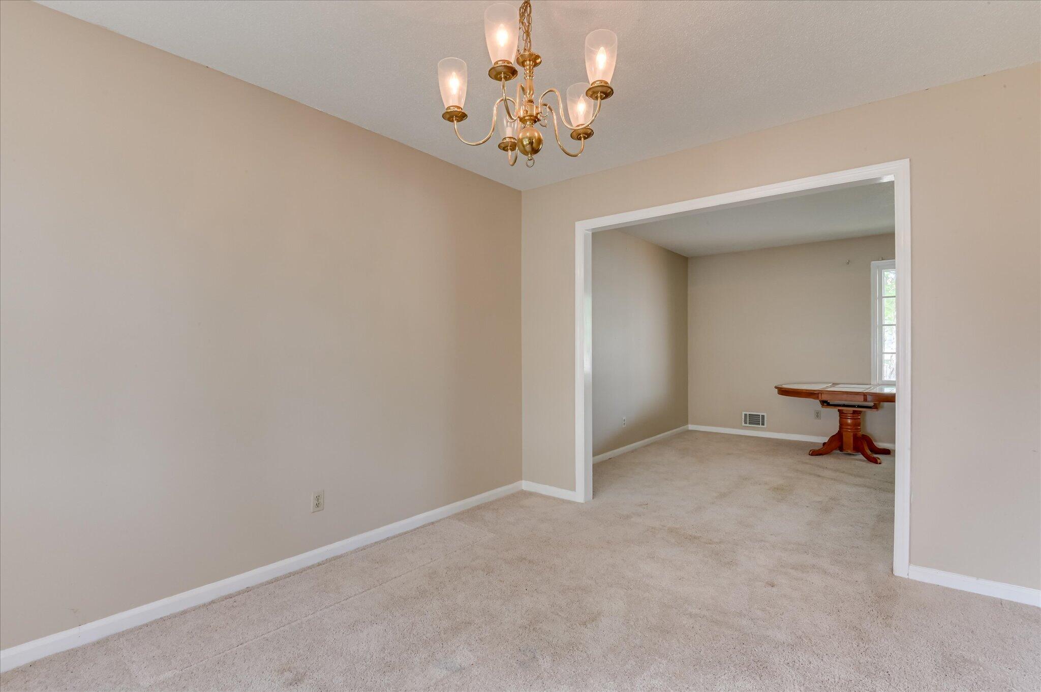 862 Brookfield Parkway