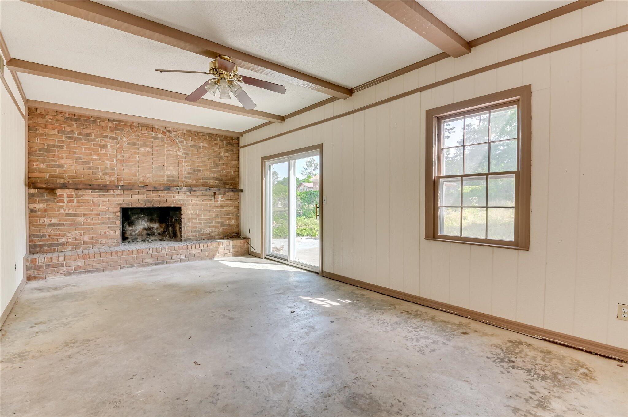 862 Brookfield Parkway