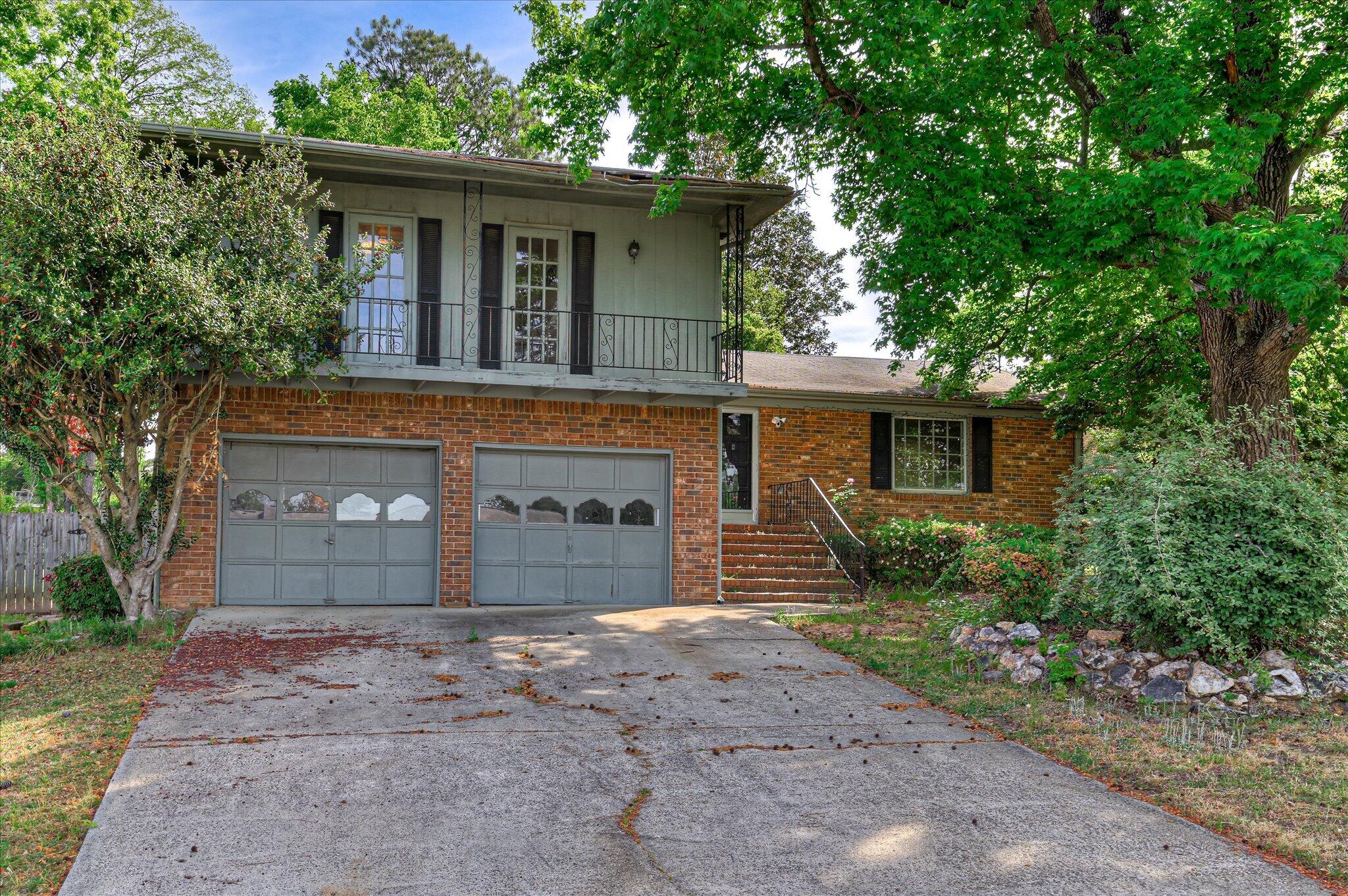 862 Brookfield Parkway