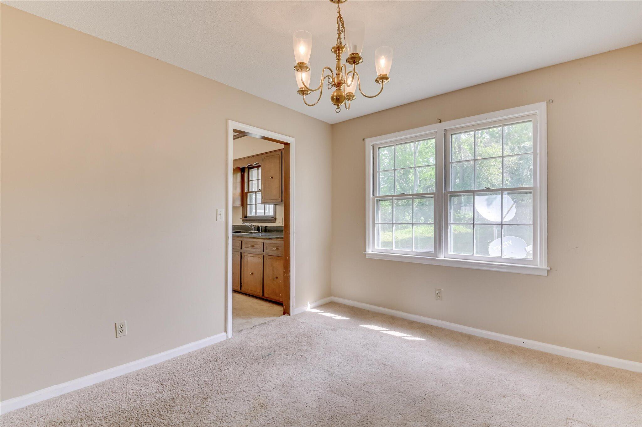 862 Brookfield Parkway