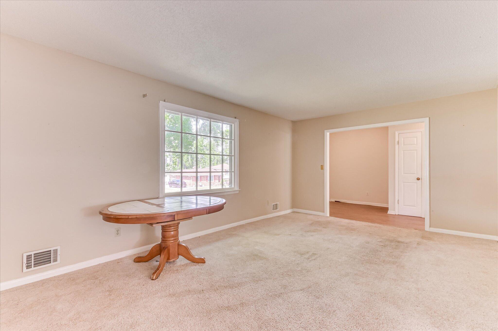 862 Brookfield Parkway