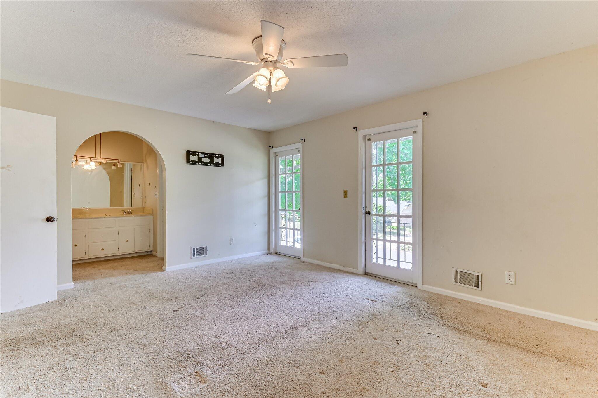 862 Brookfield Parkway