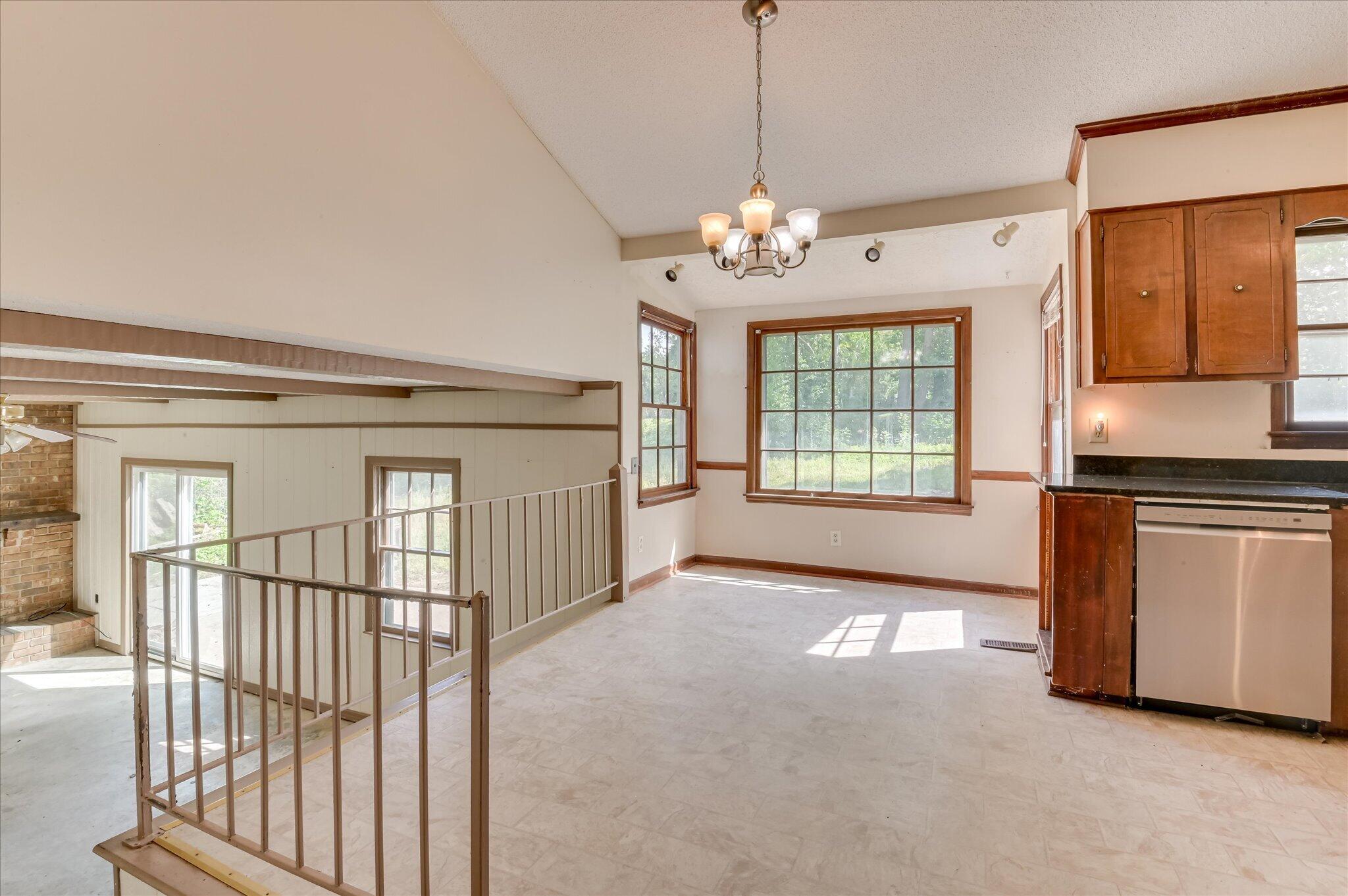 862 Brookfield Parkway