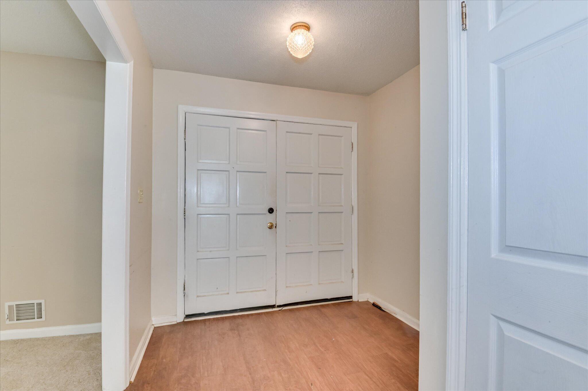 862 Brookfield Parkway