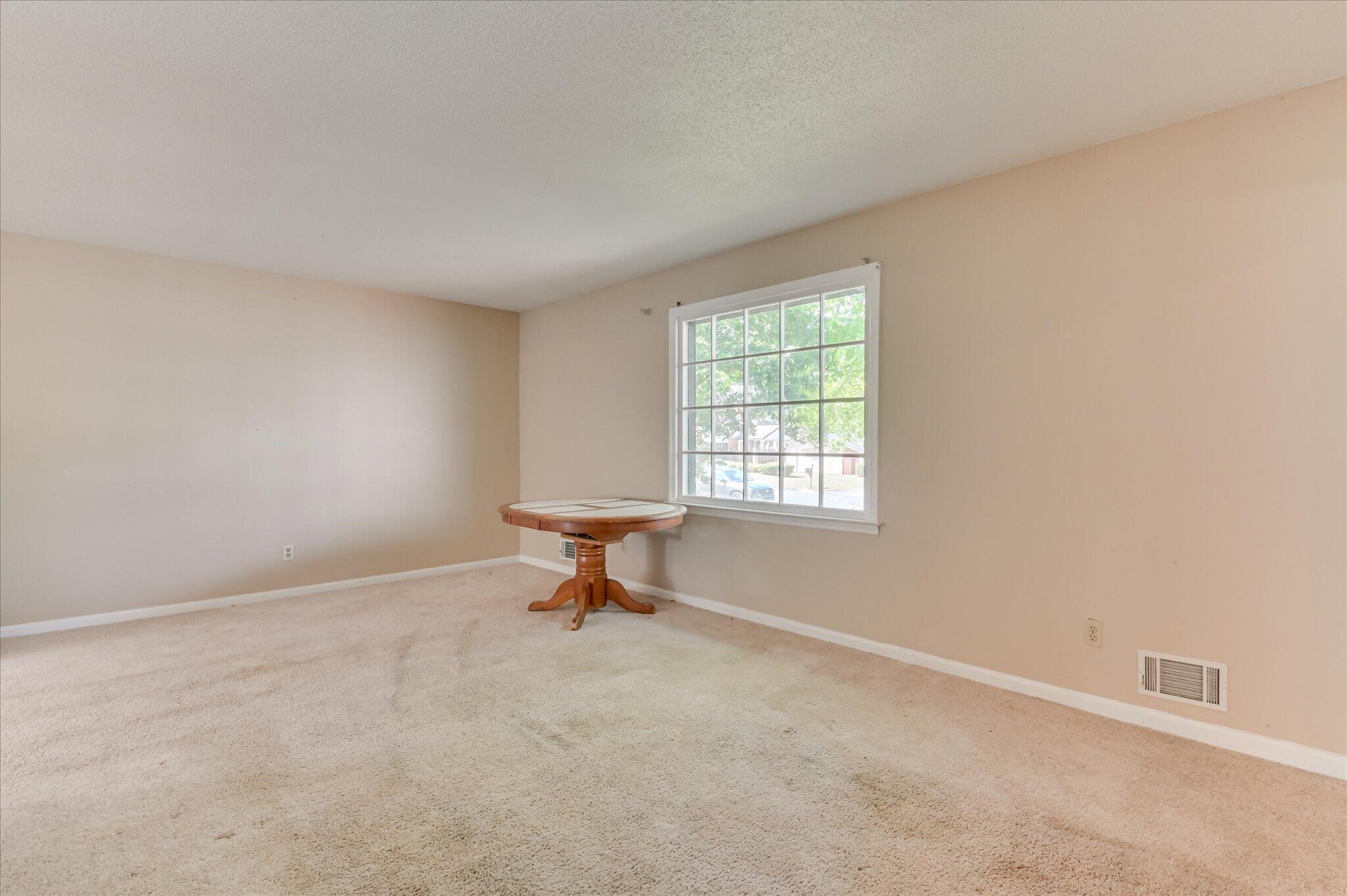 862 Brookfield Parkway
