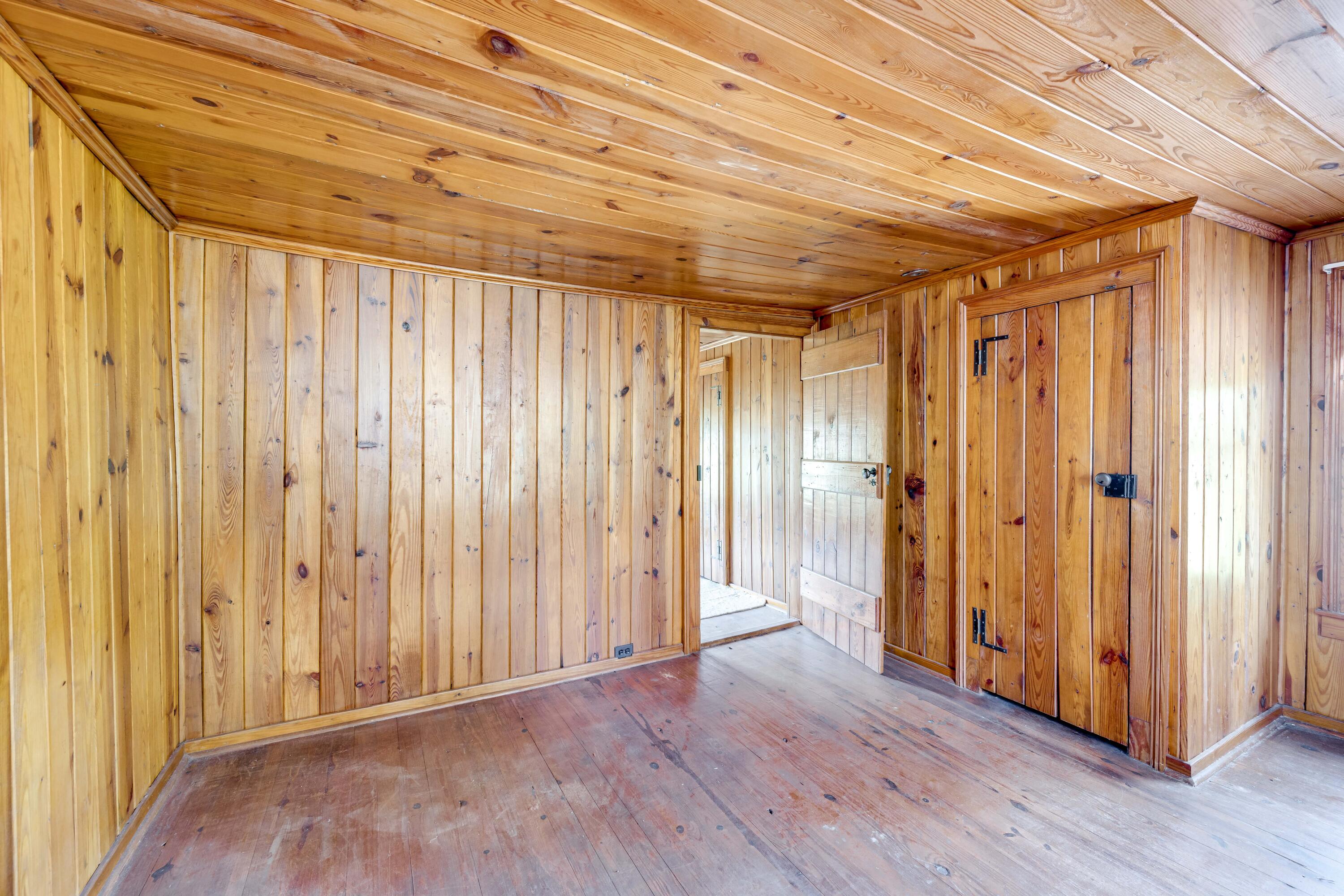 3012 Walton Way