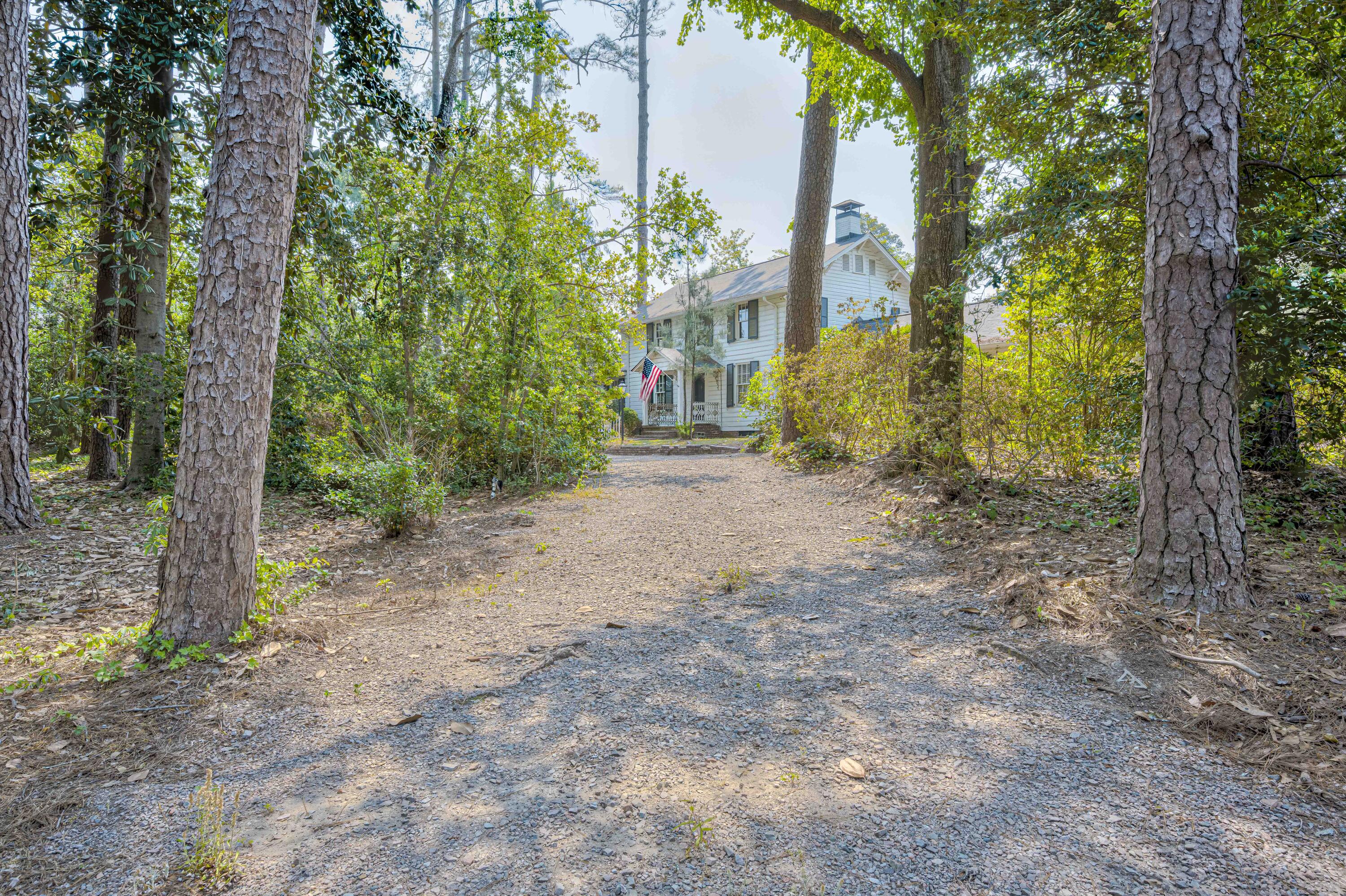 3012 Walton Way