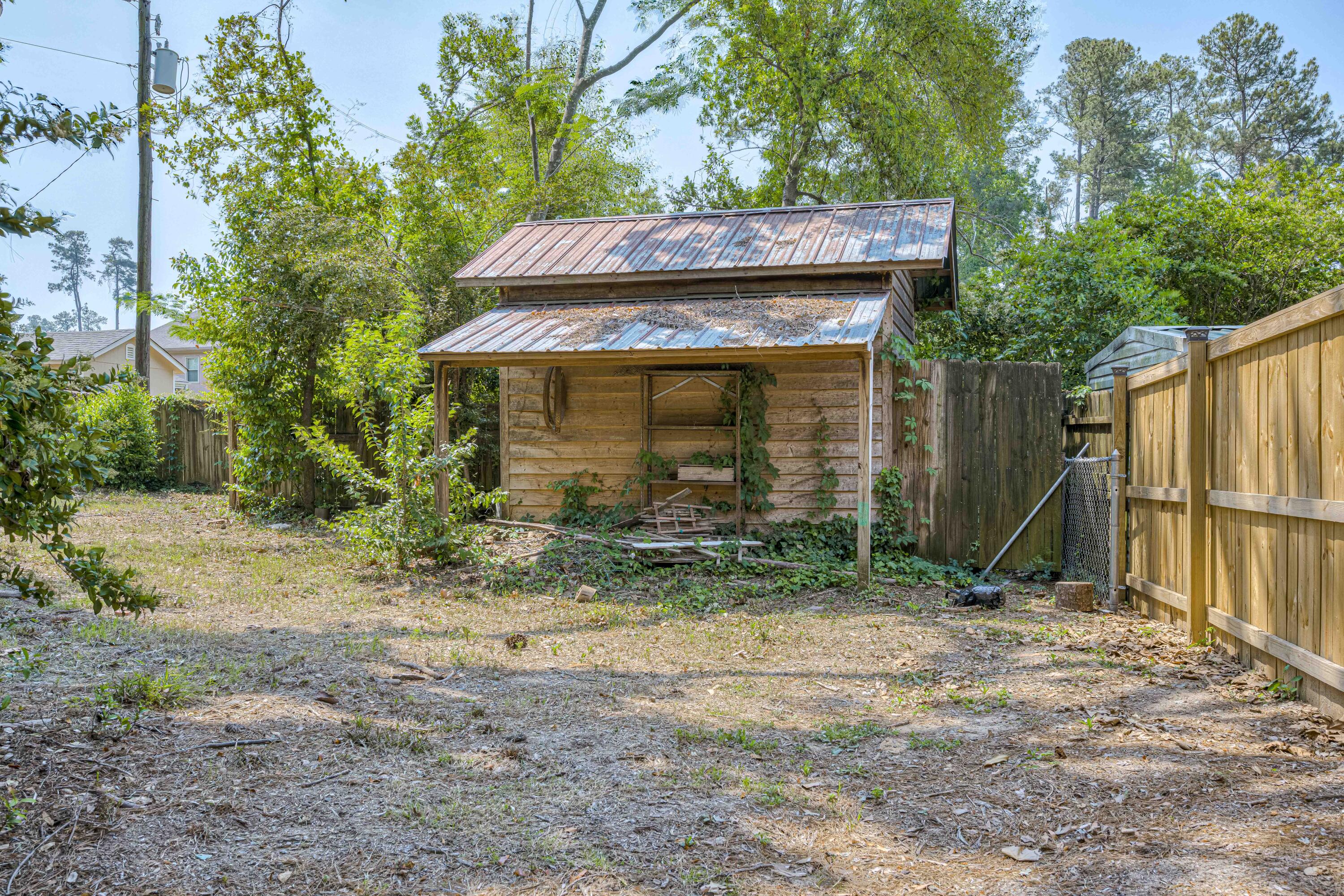3012 Walton Way