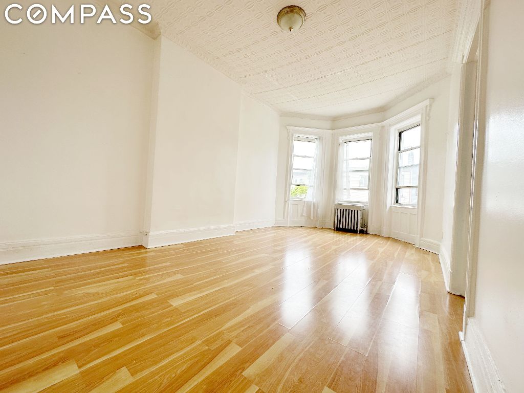 60-35 68th Avenue 2-R