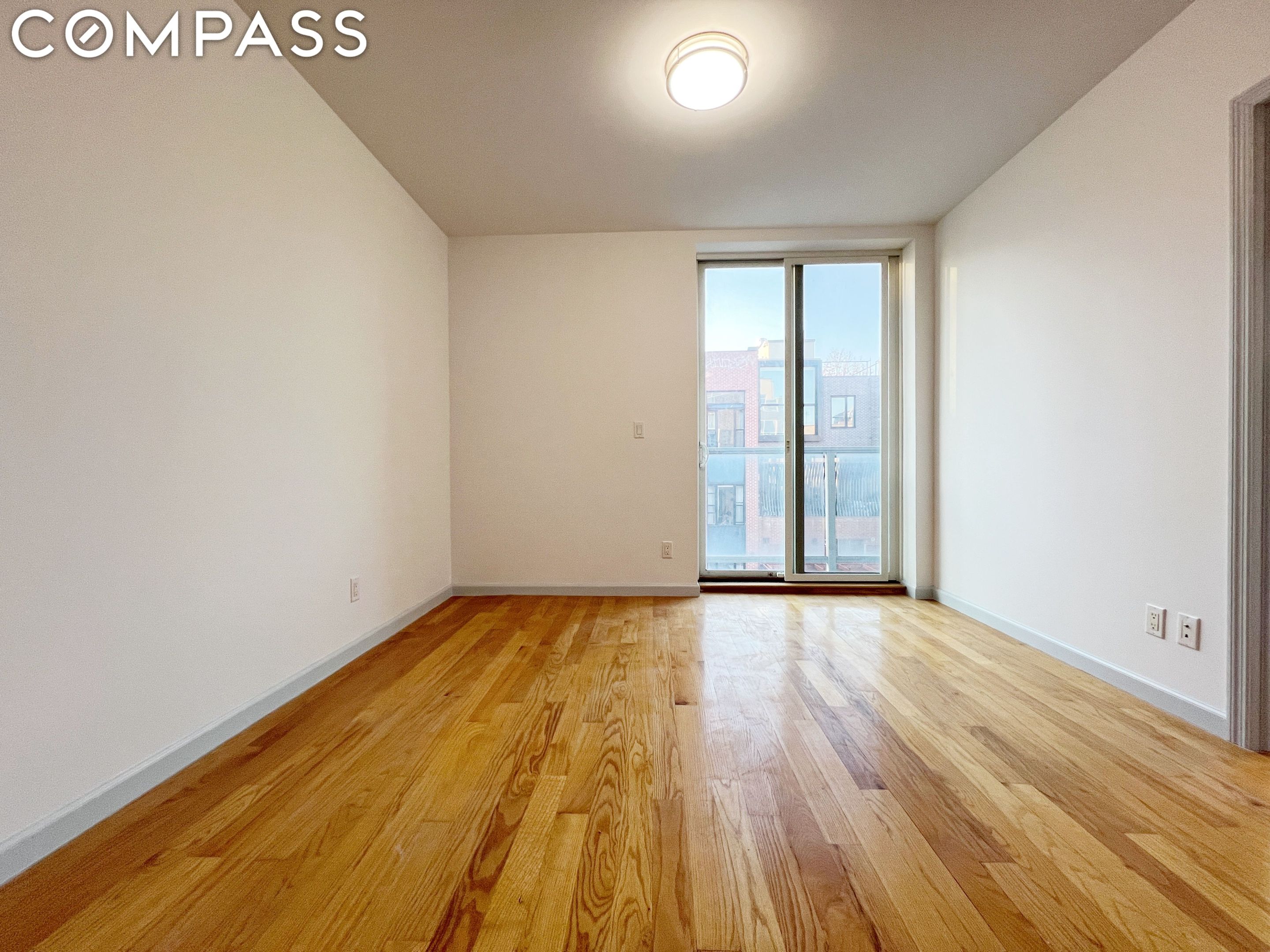782 Hart Street 3