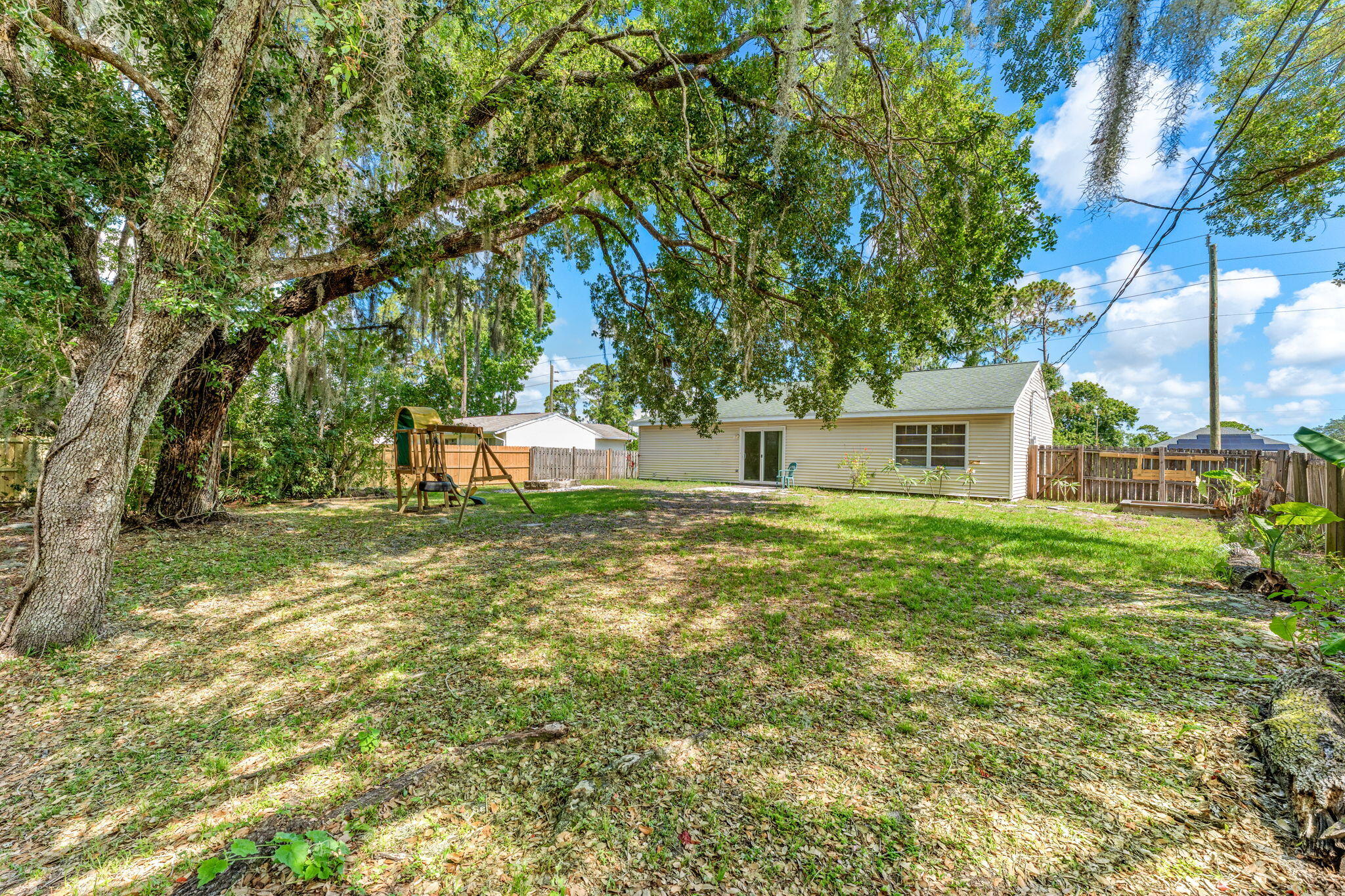 1490 Waco Boulevard SE