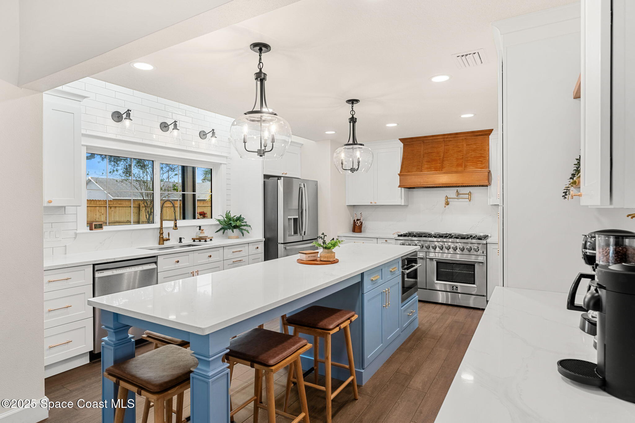 2525 Forest Run Drive