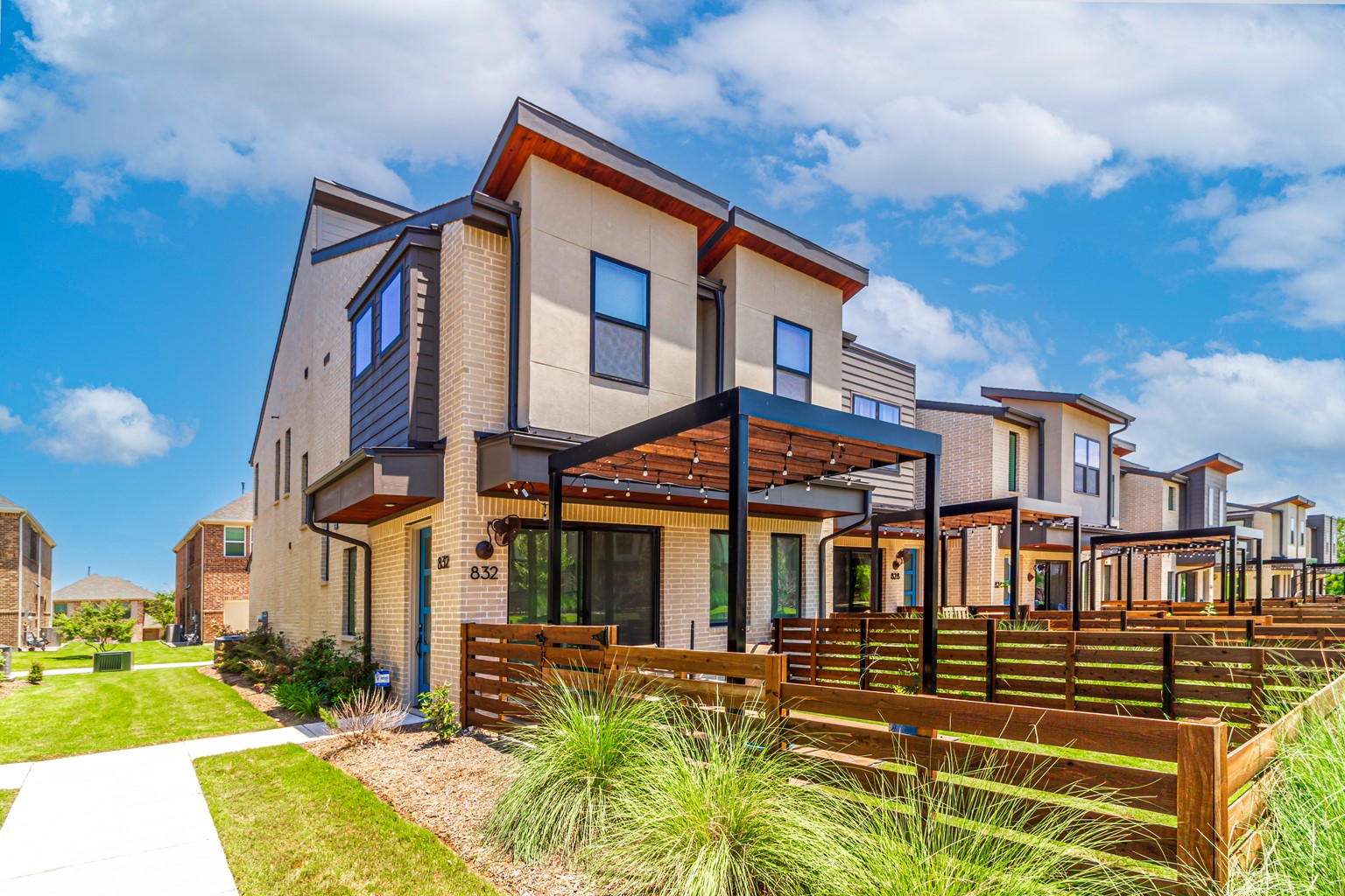 832 Emerling Drive