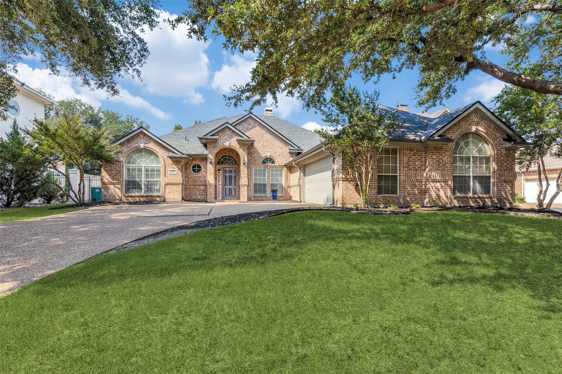 4221 Fairway Crossing Drive