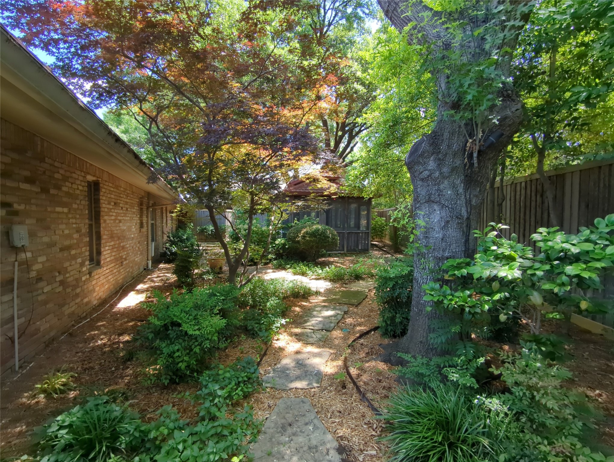 9115 Boedeker Circle