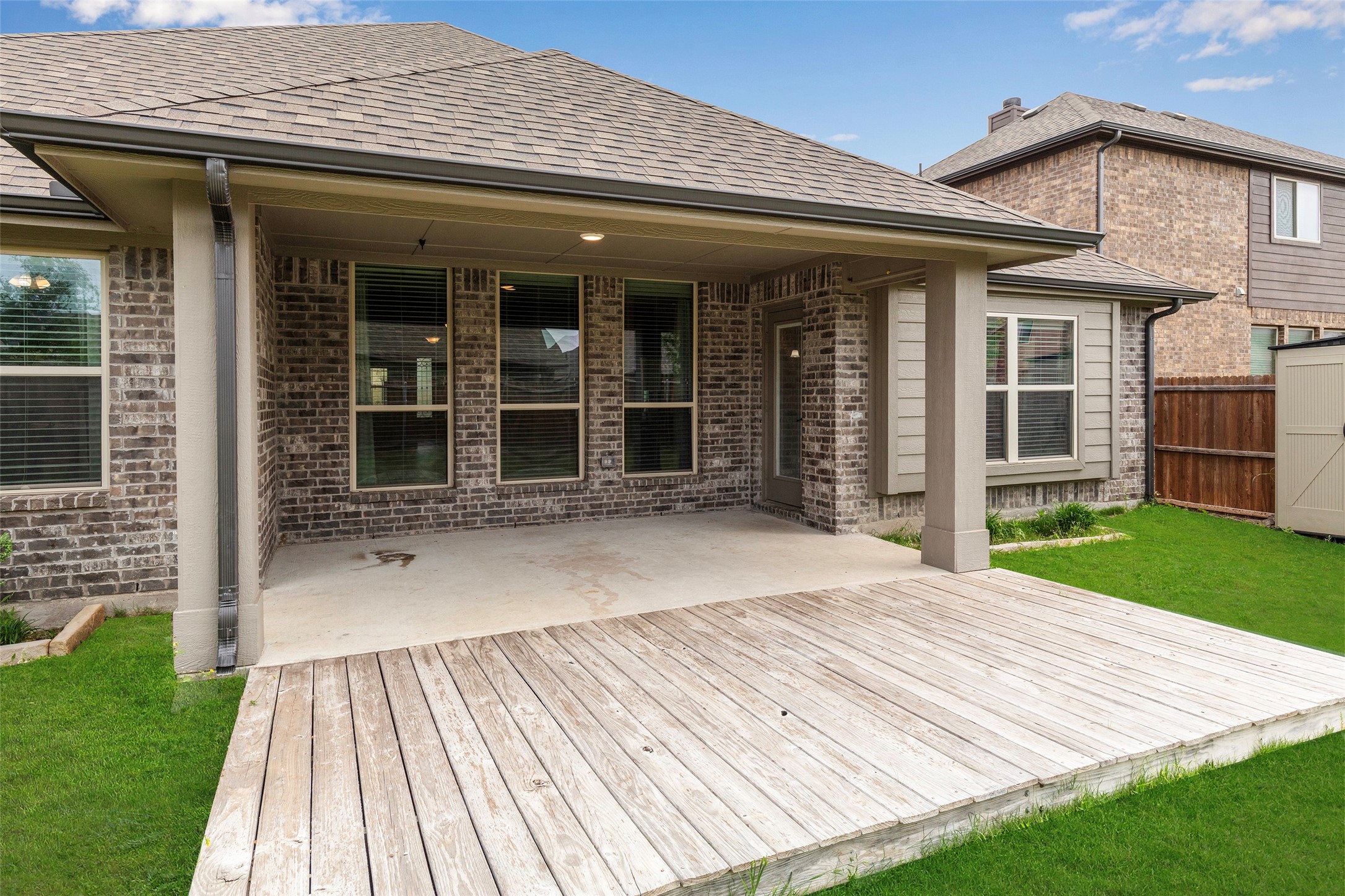 817 Edinburgh Drive