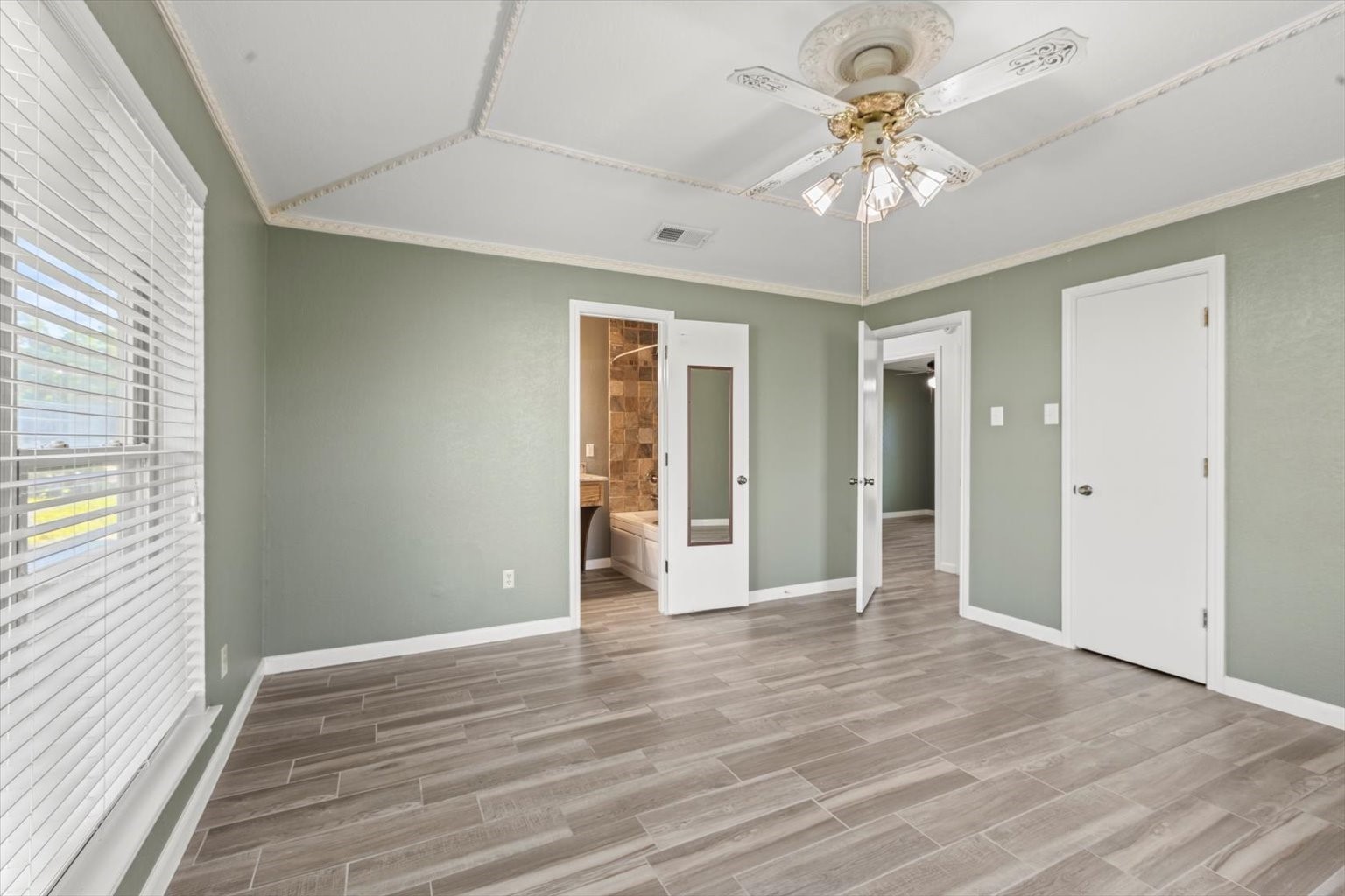 443 Wolf Run Court