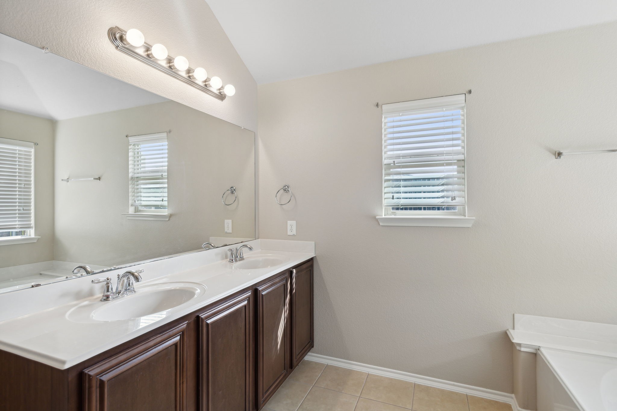 123 Prairie View Drive