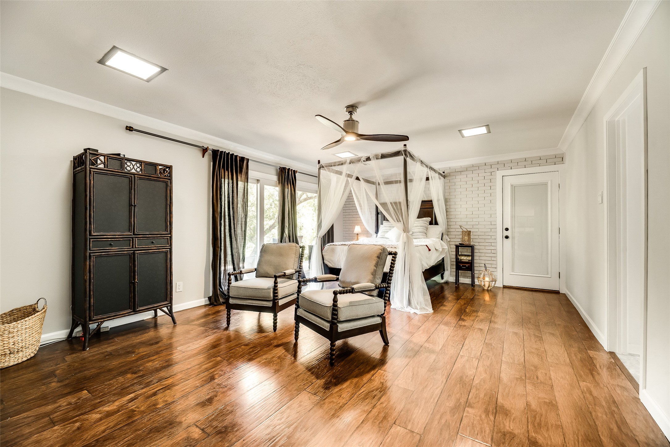 926 NW 8th Street