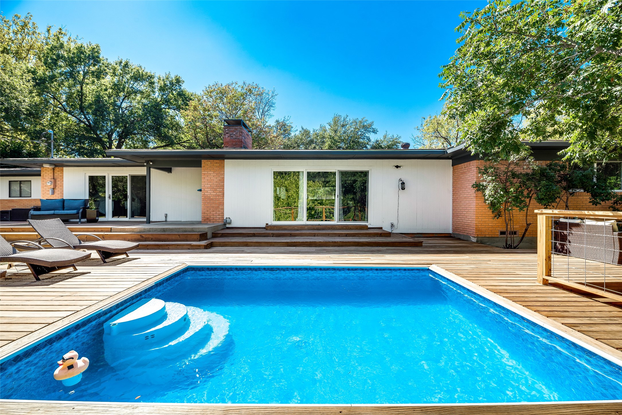 926 NW 8th Street