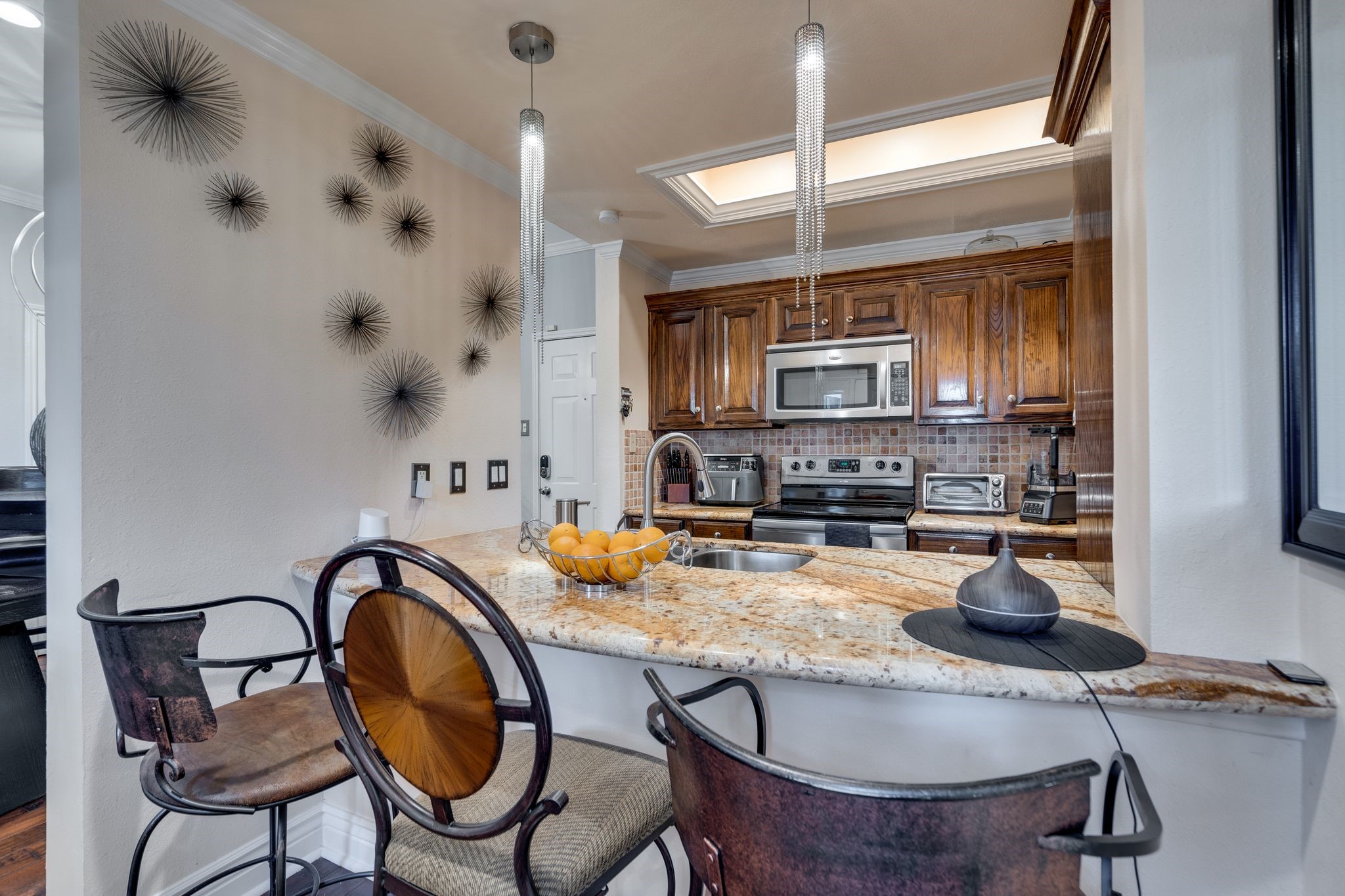 8404 Forest Lane 304