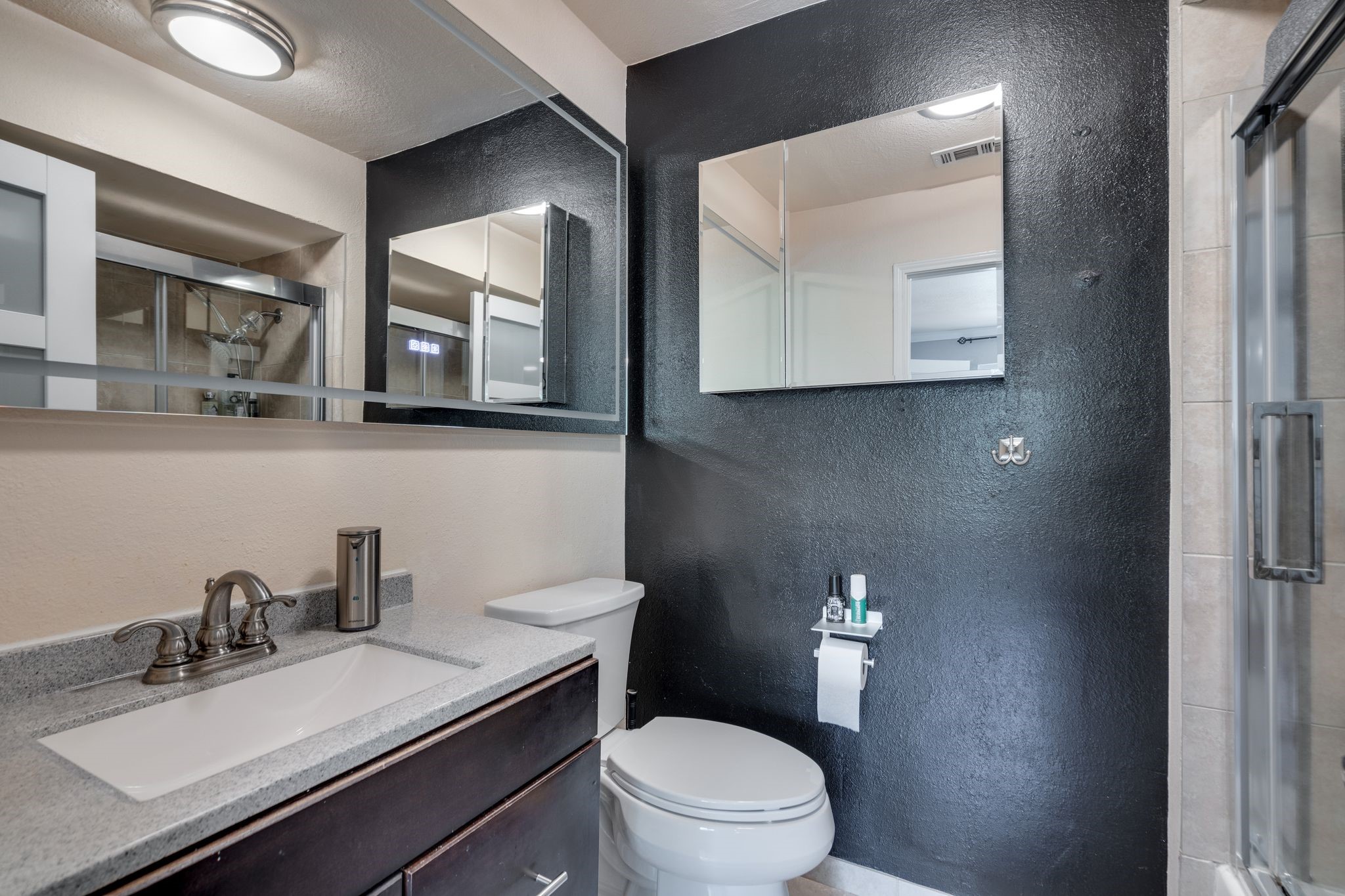 8404 Forest Lane 304