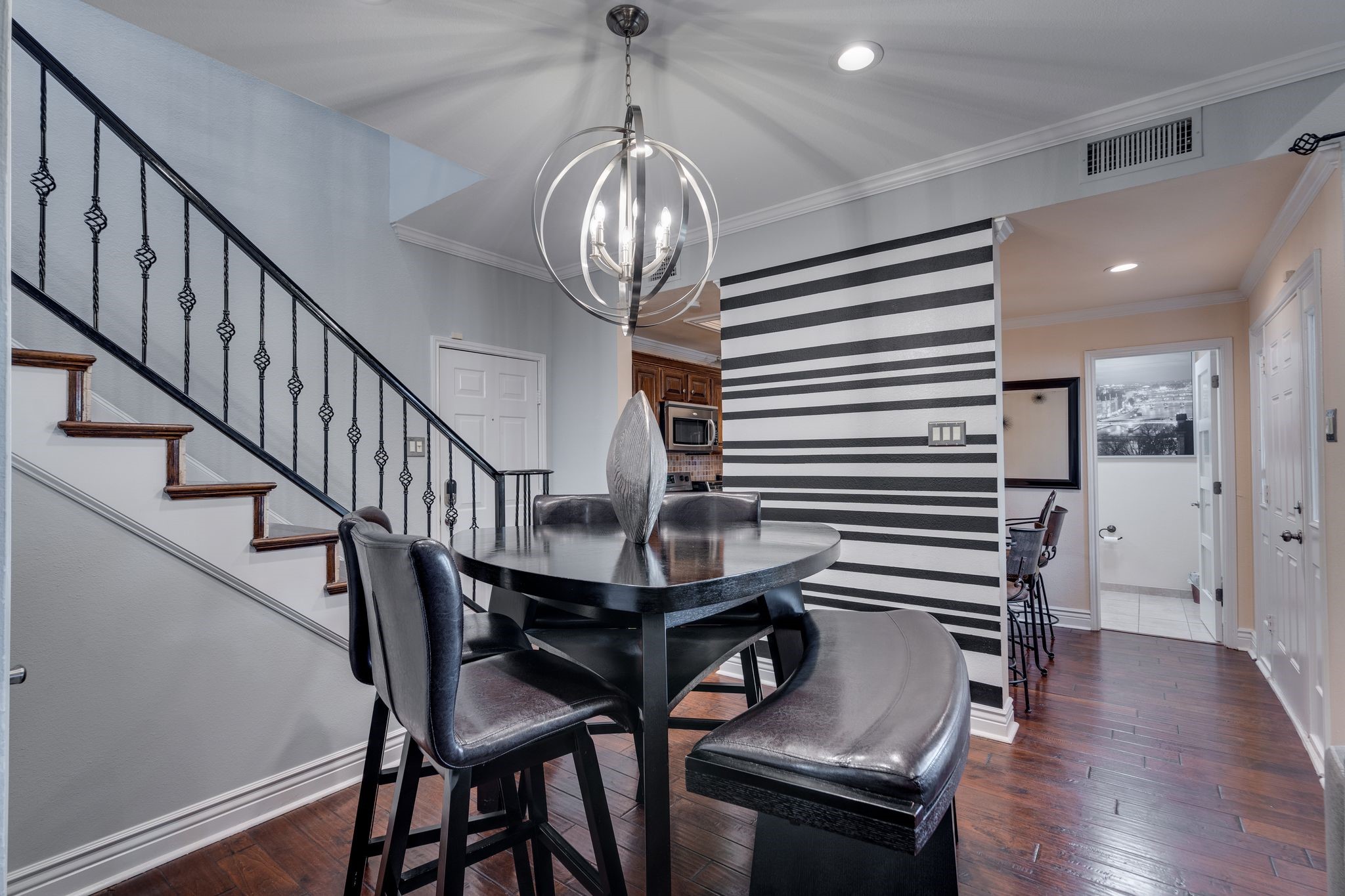 8404 Forest Lane 304