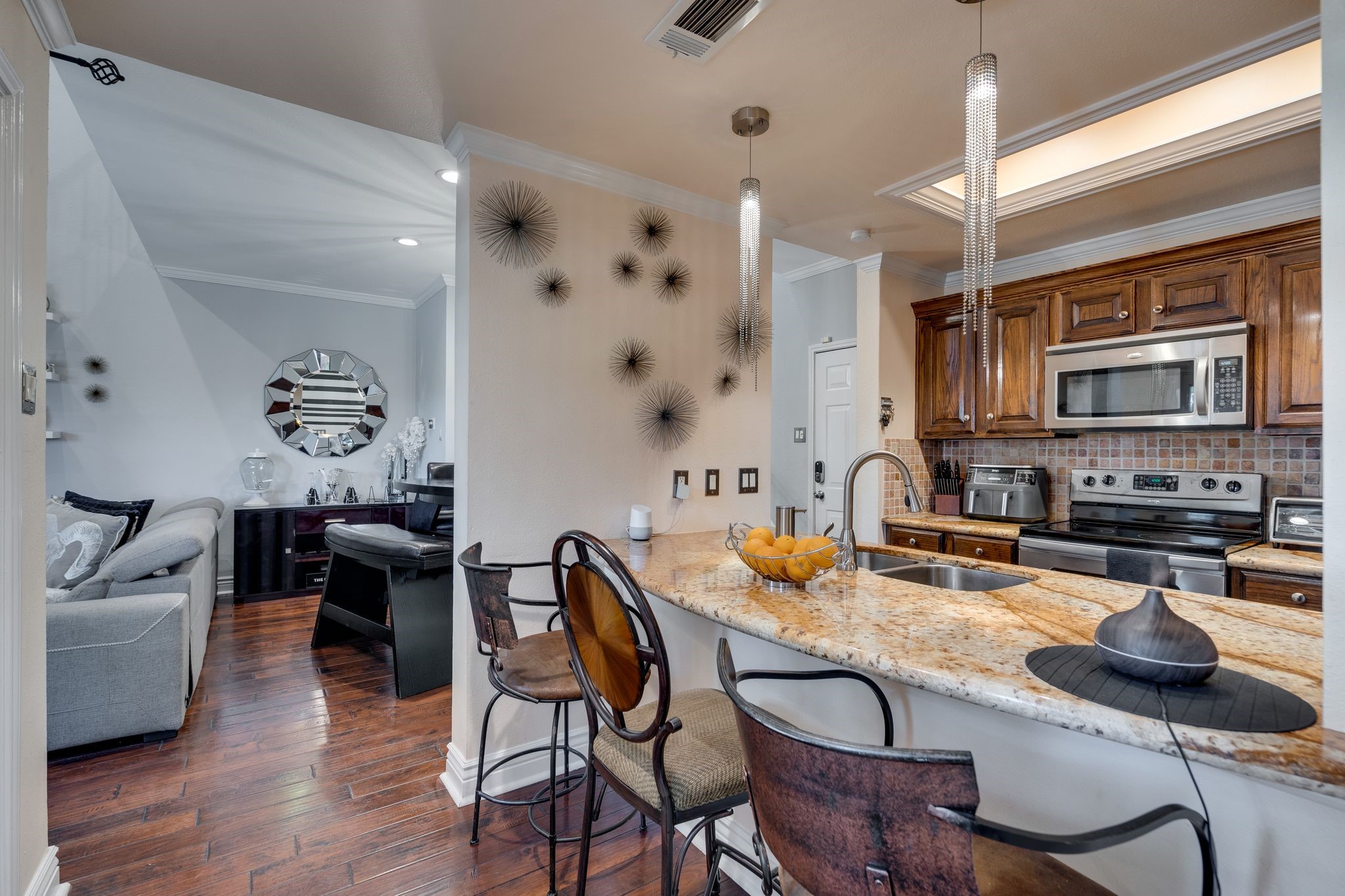 8404 Forest Lane 304