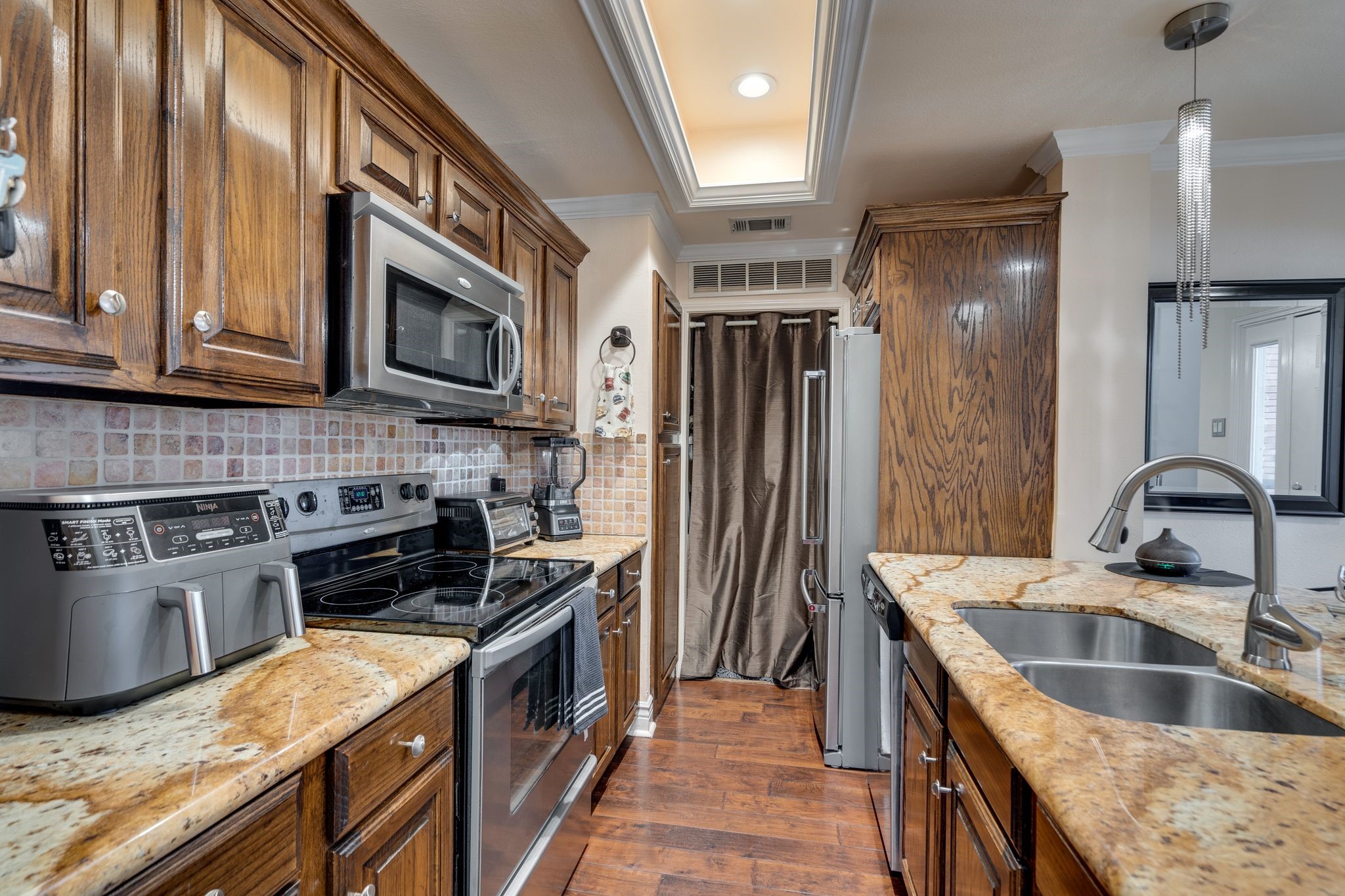 8404 Forest Lane 304