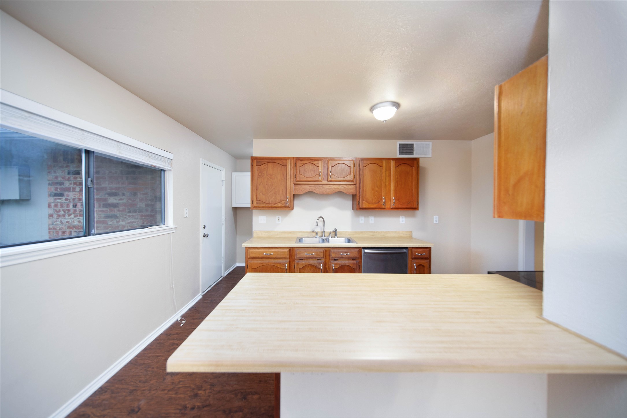 1308 Rivercrest Boulevard