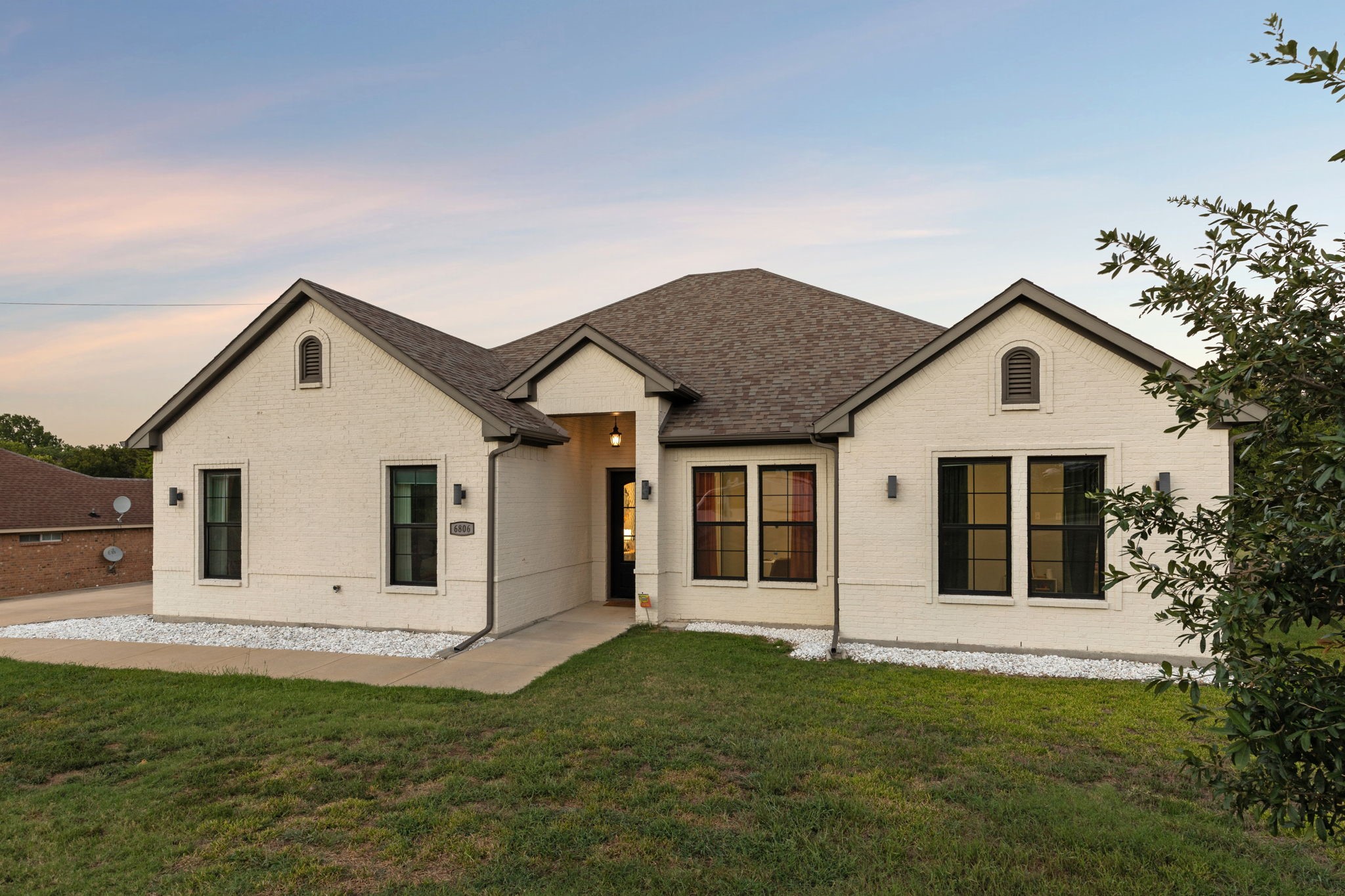 6806 Cliffwood Drive