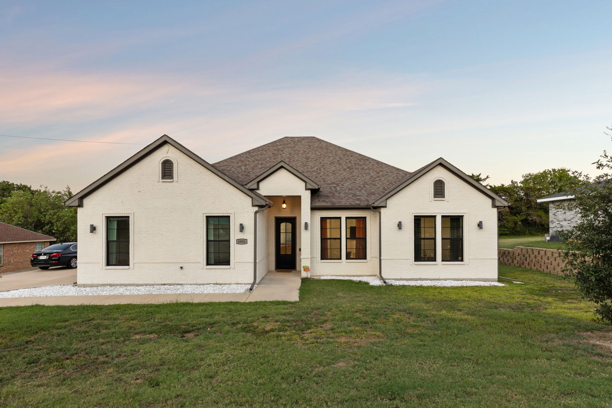 6806 Cliffwood Drive