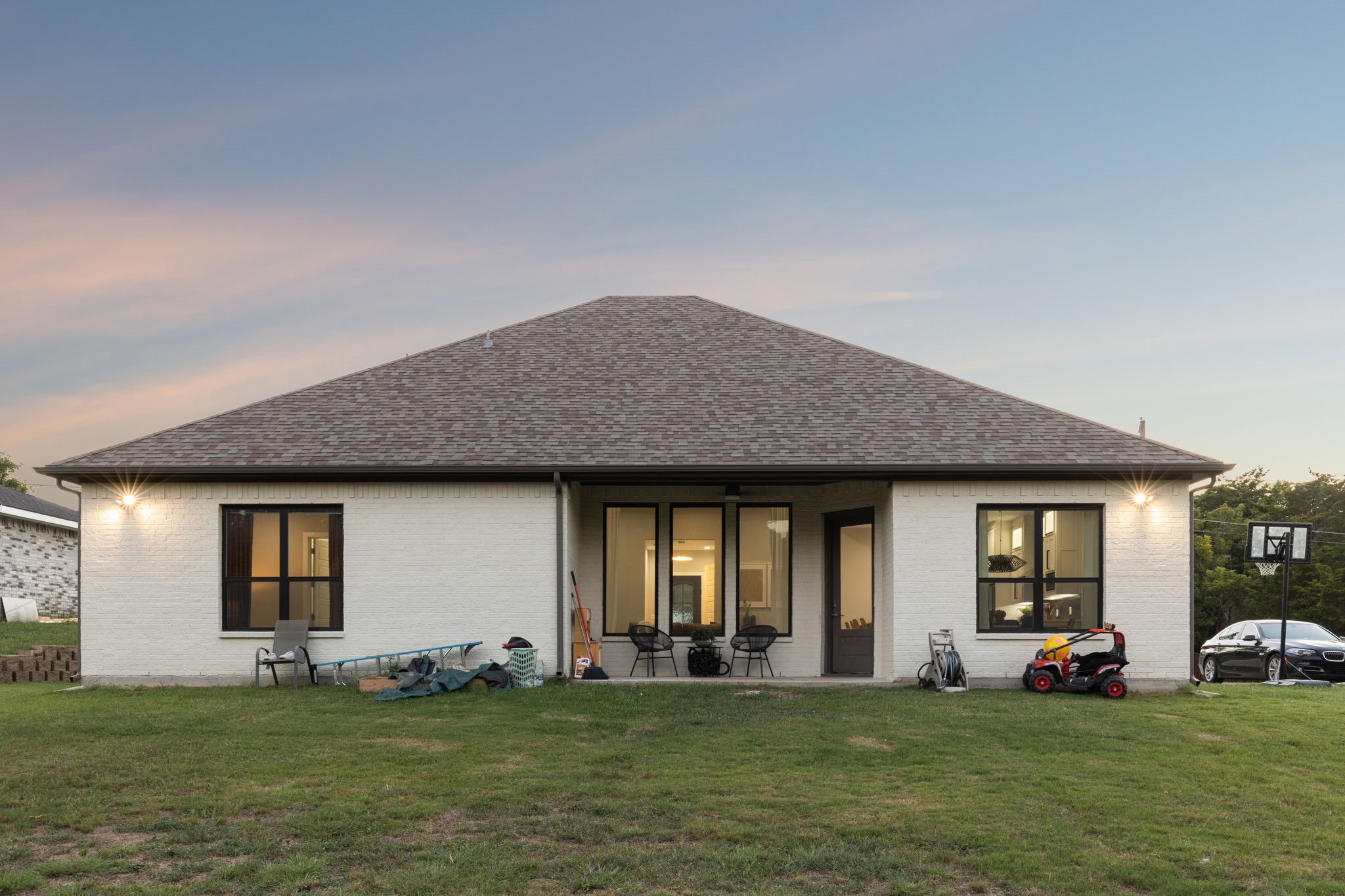 6806 Cliffwood Drive