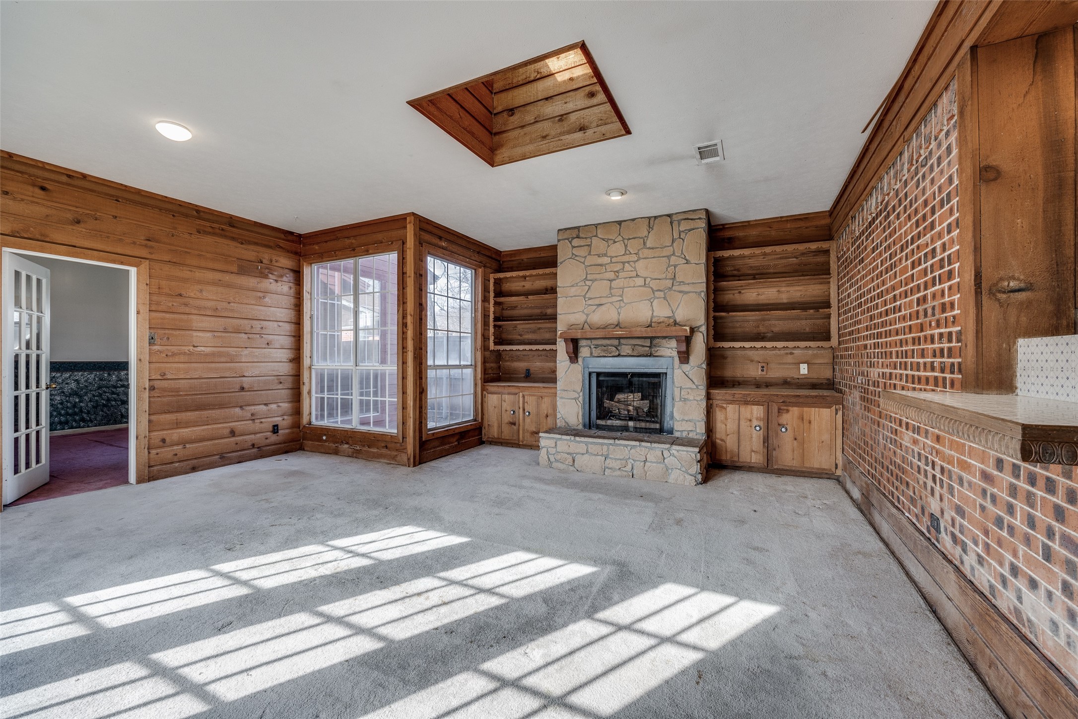1327 Flamingo Lane
