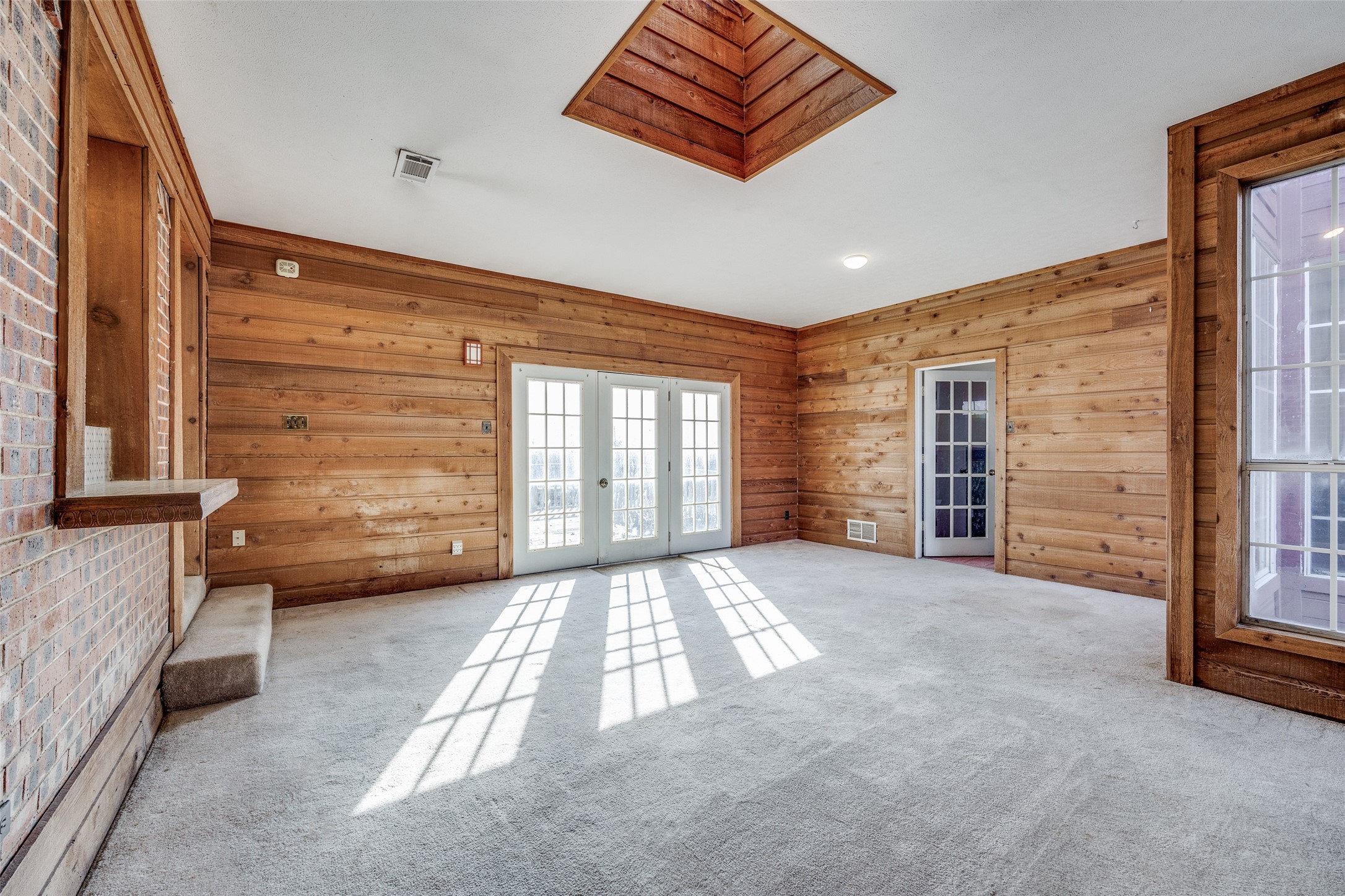 1327 Flamingo Lane