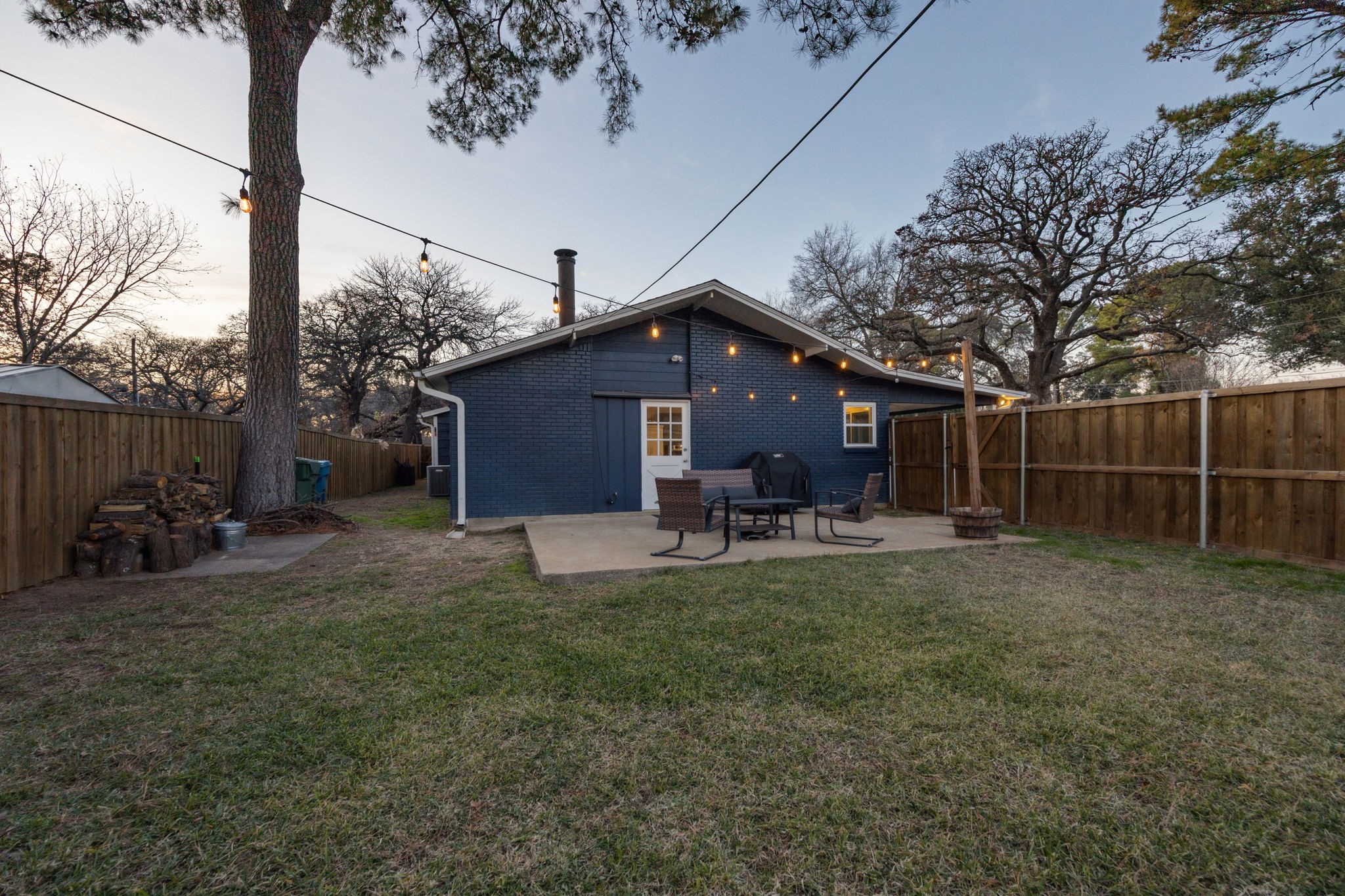 6612 Lakeside Drive