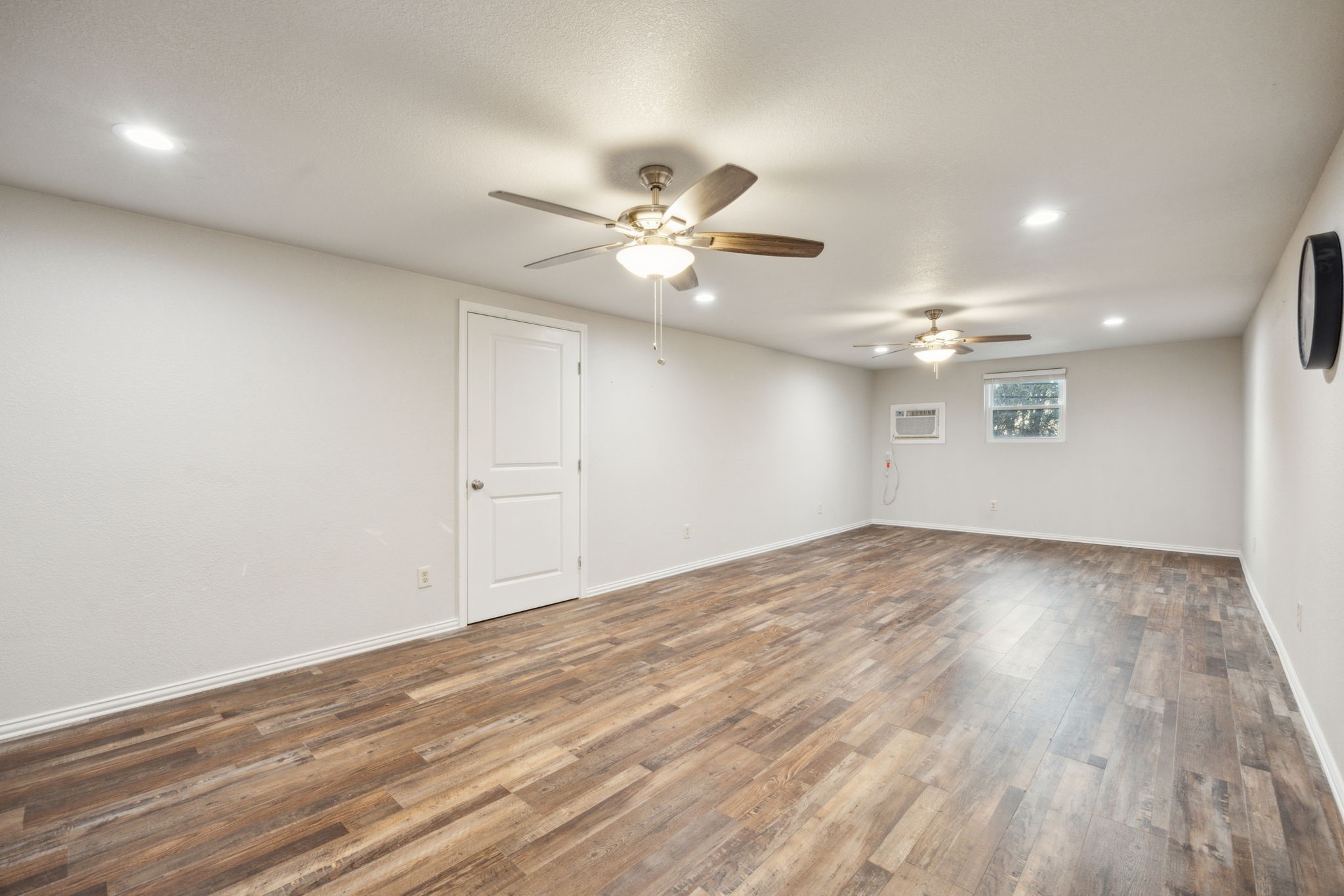 6612 Lakeside Drive