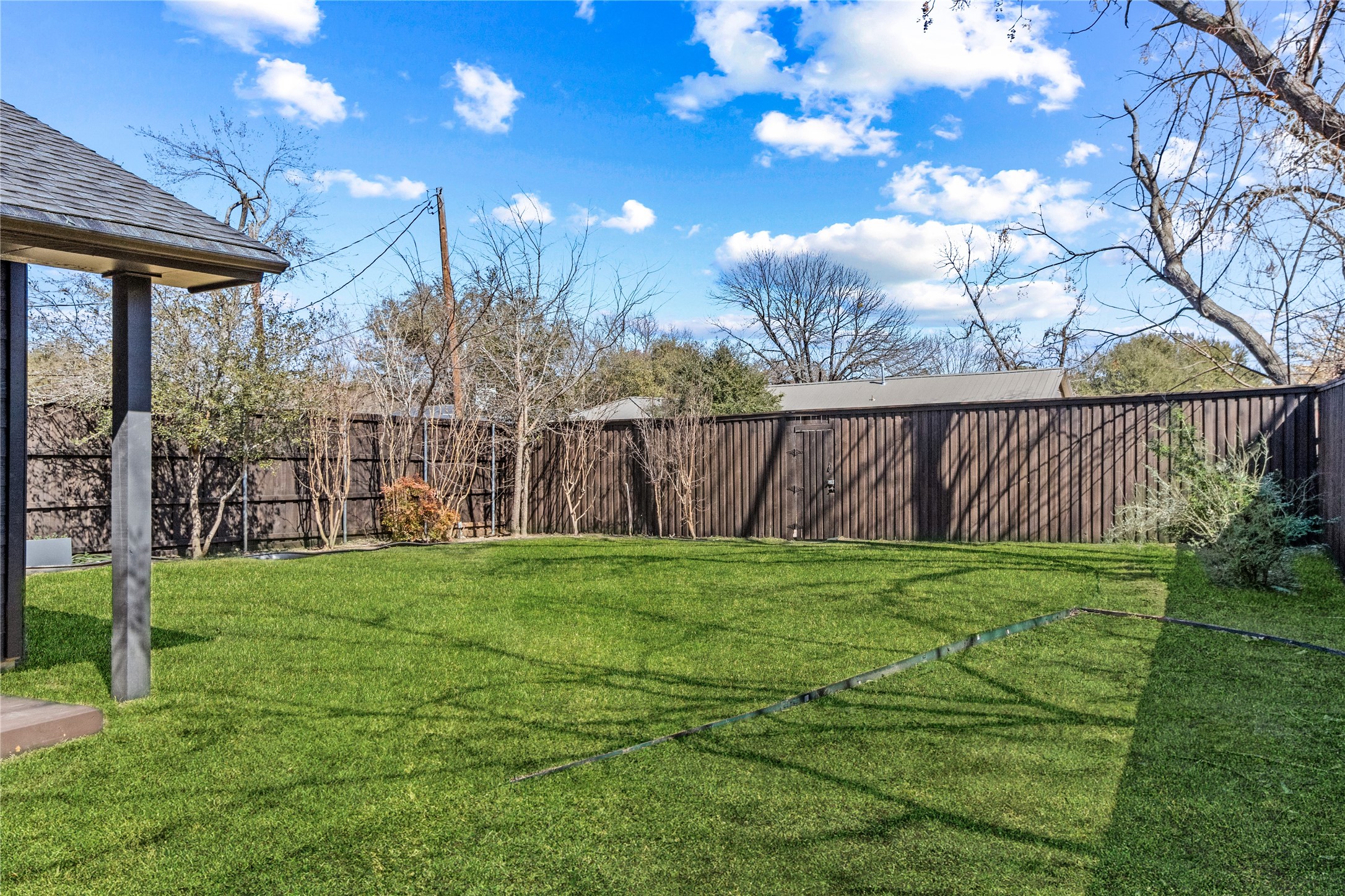 7102 Abrams Road