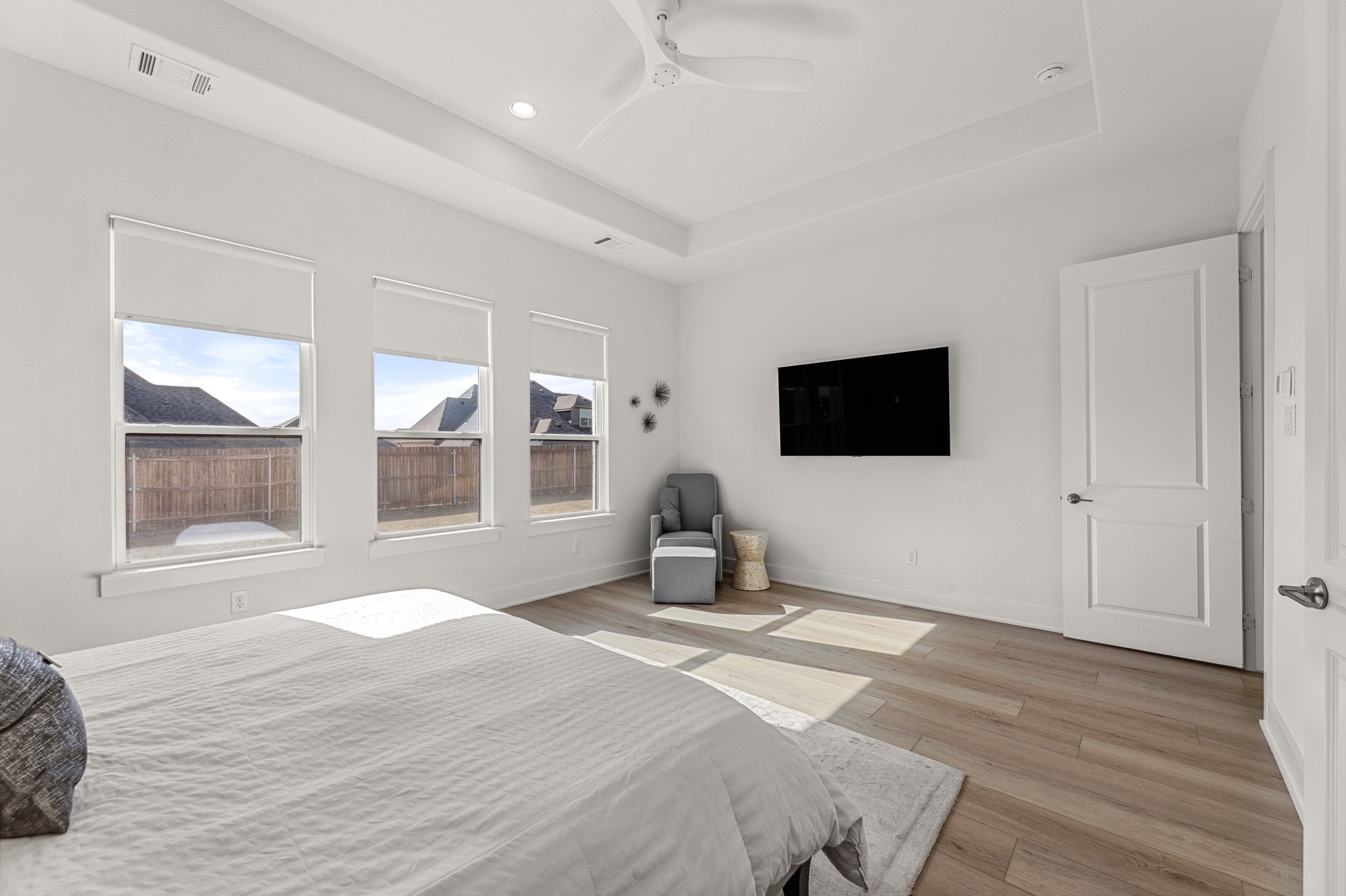 3930 Monterrey Oak Way