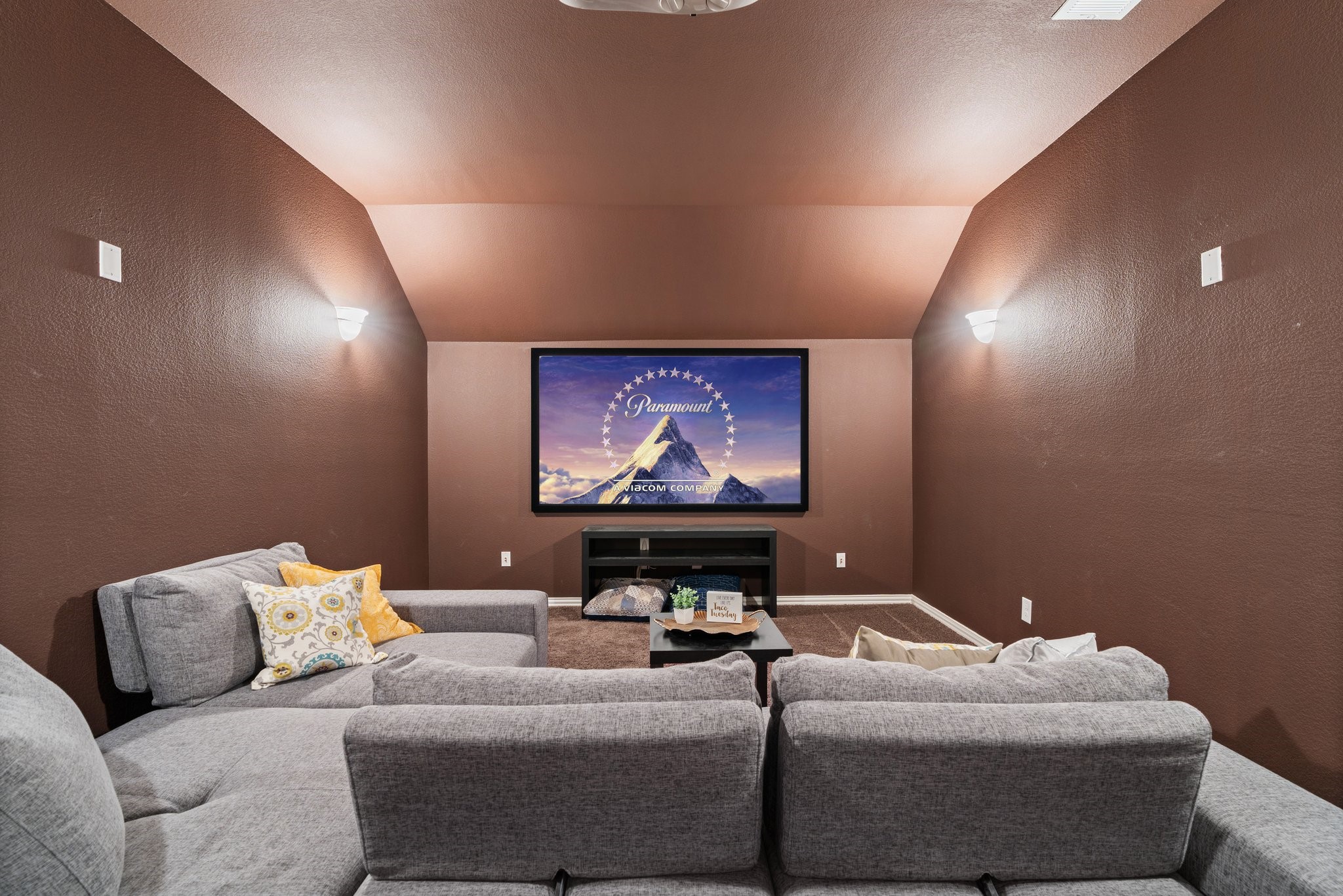 10912 Capri Drive