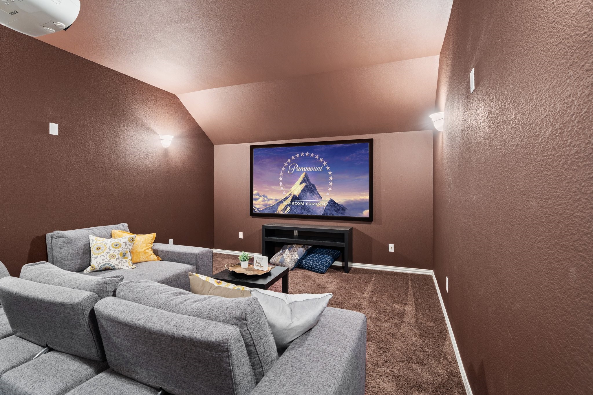 10912 Capri Drive