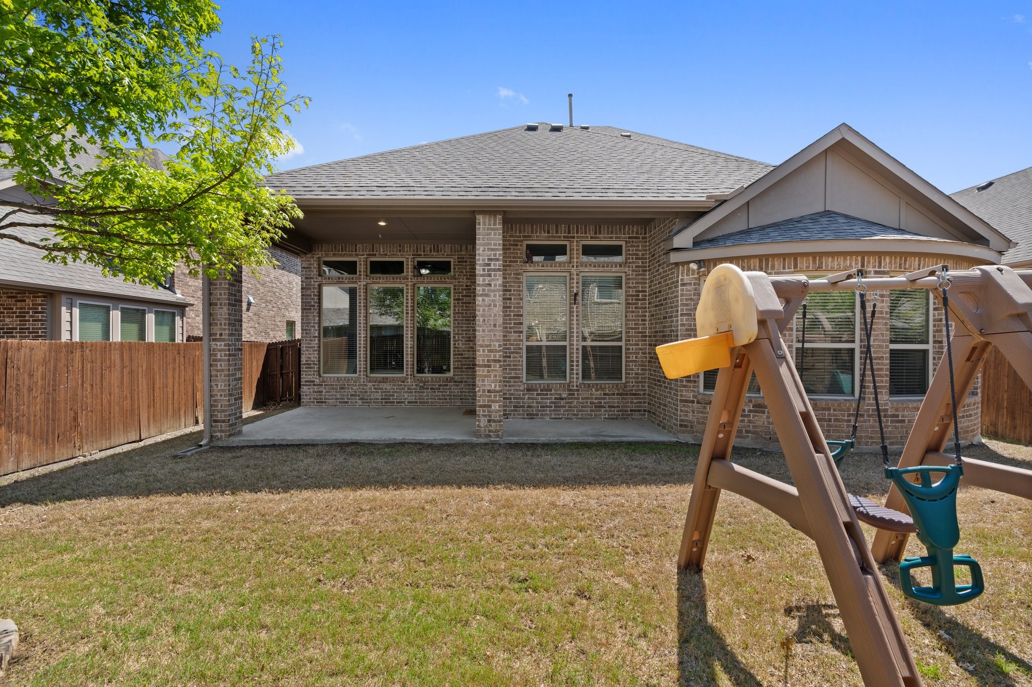 10912 Capri Drive